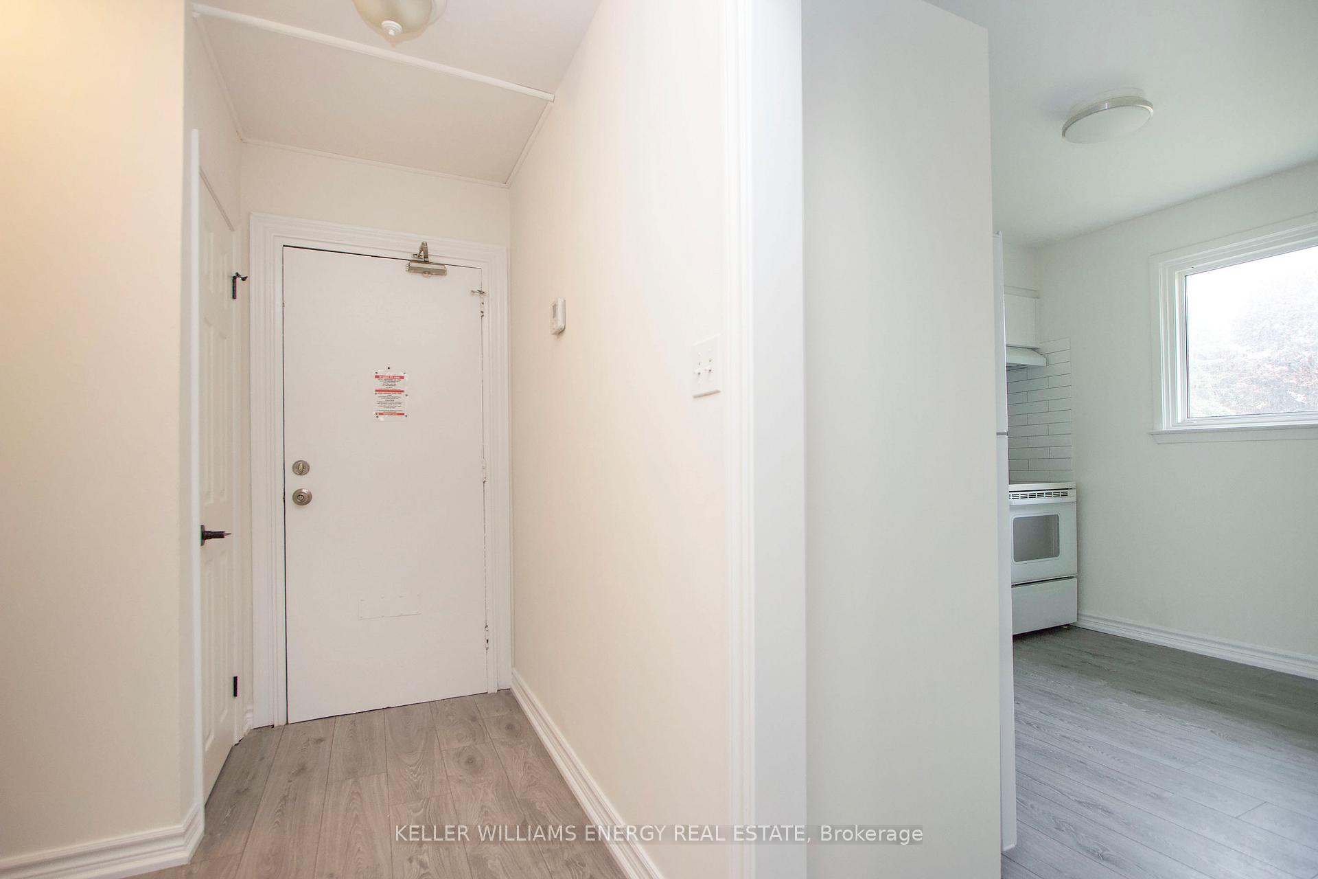 Photo 5 of 743 Cypress Avenue, Oshawa, Donevan — HOMEH
