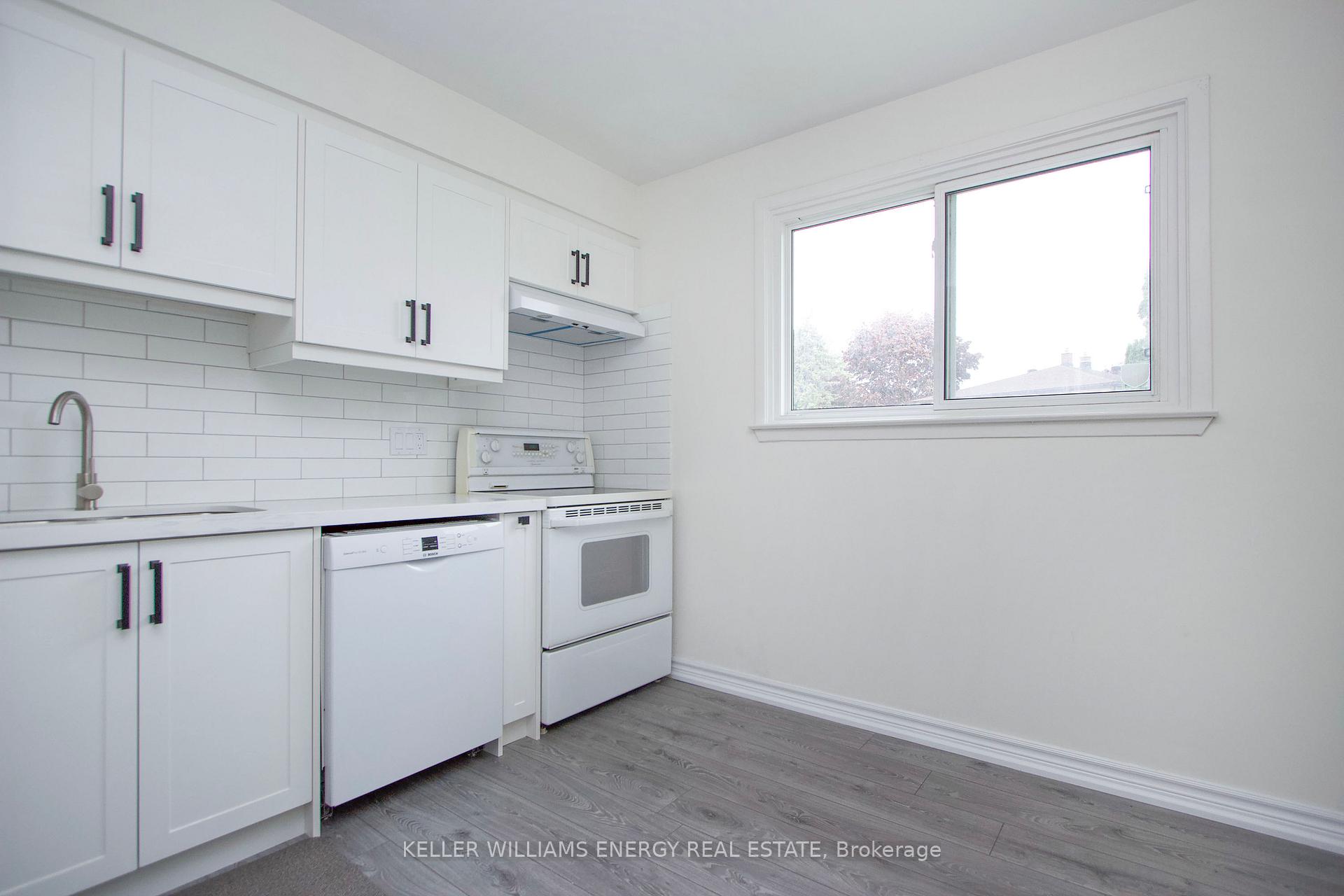 Photo 6 of 743 Cypress Avenue, Oshawa, Donevan — HOMEH