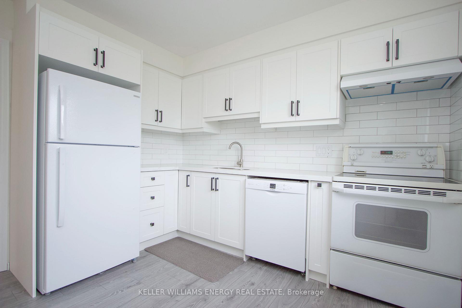 Photo 7 of 743 Cypress Avenue, Oshawa, Donevan — HOMEH