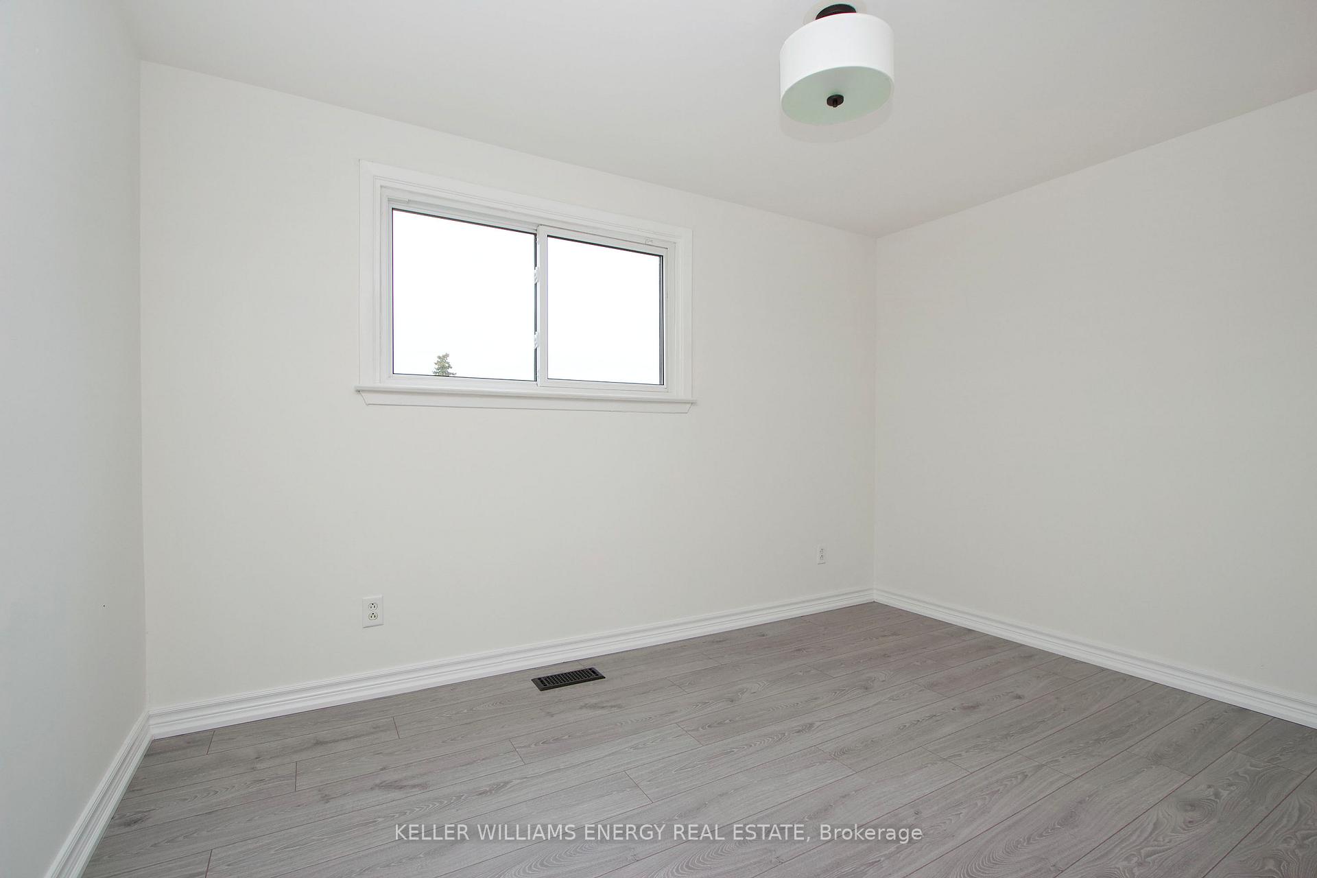Photo 12 of 743 Cypress Avenue, Oshawa, Donevan — HOMEH