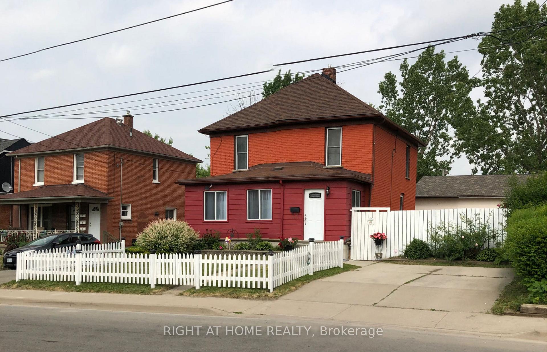 Photo 1 of 4472 Second Avenue, Niagara Falls, Downtown — HOMEH