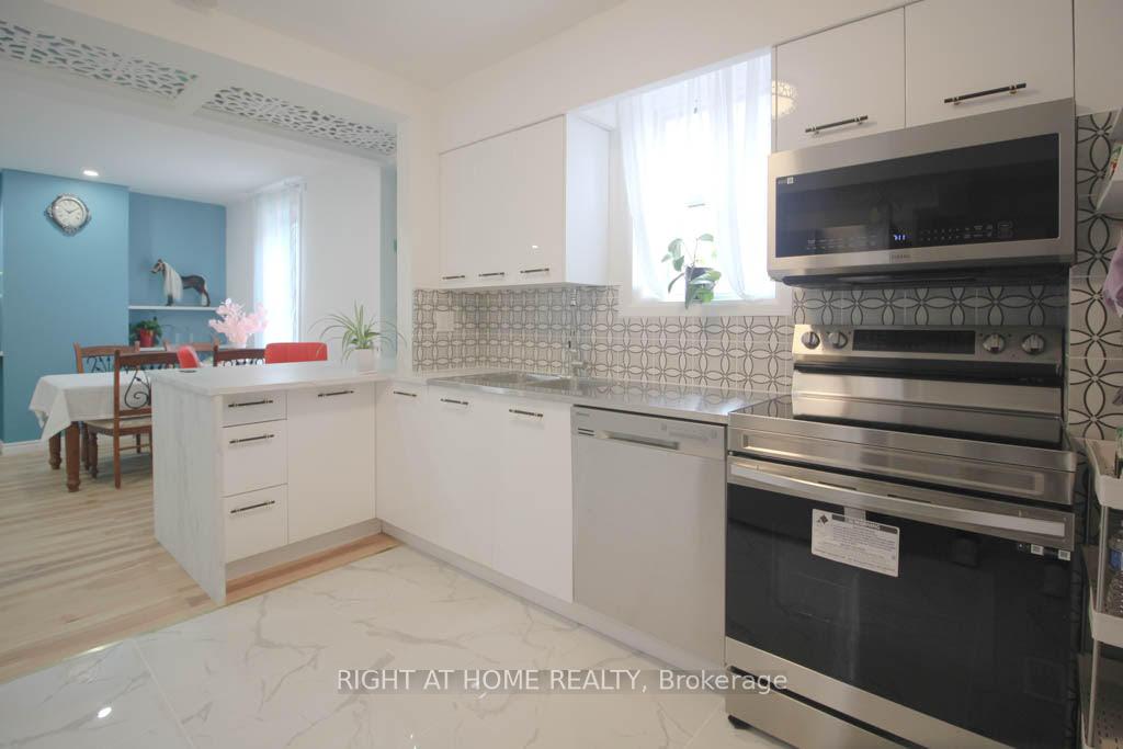 Photo 10 of 4472 Second Avenue, Niagara Falls, Downtown — HOMEH