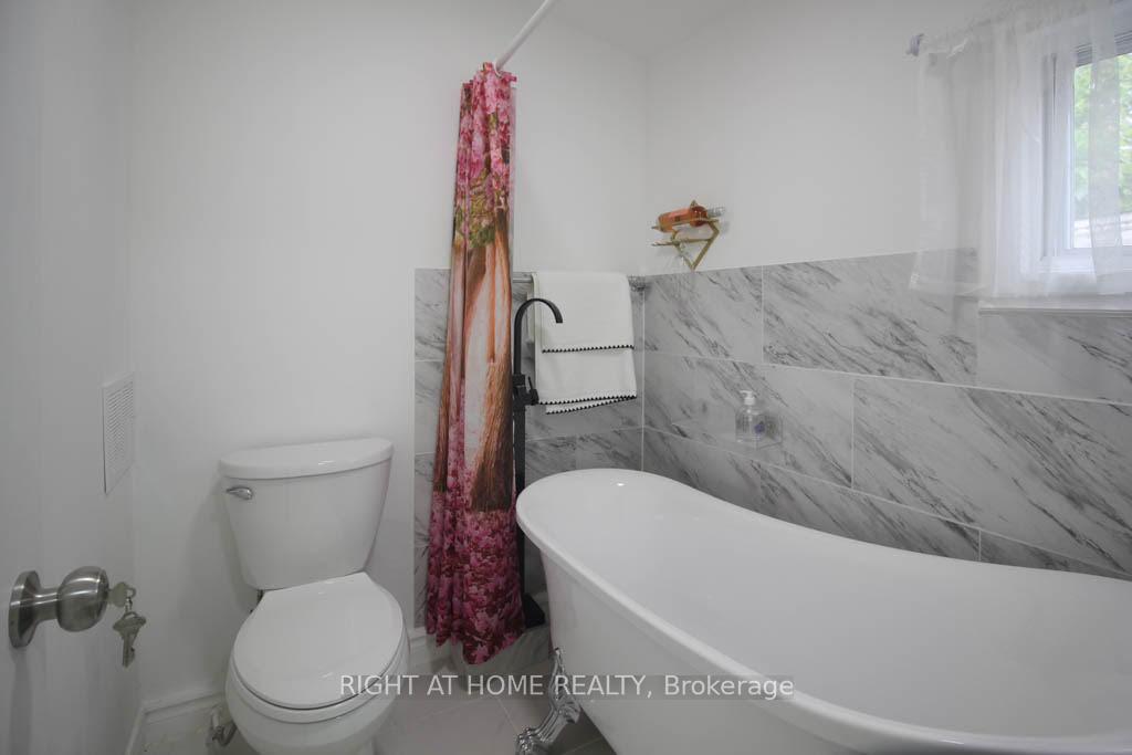 Photo 12 of 4472 Second Avenue, Niagara Falls, Downtown — HOMEH
