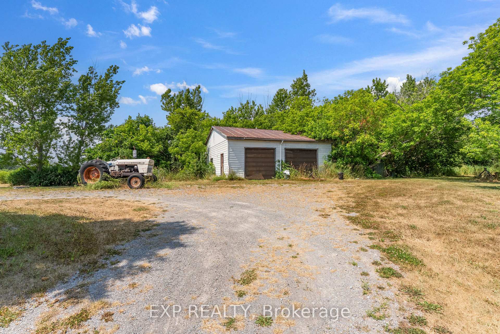 Photo 4 of 172 County Rd 27, Prince Edward County, Hillier Ward — HOMEH