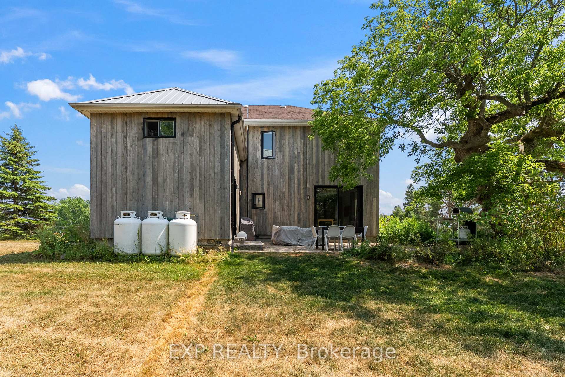 Photo 34 of 172 County Rd 27, Prince Edward County, Hillier Ward — HOMEH