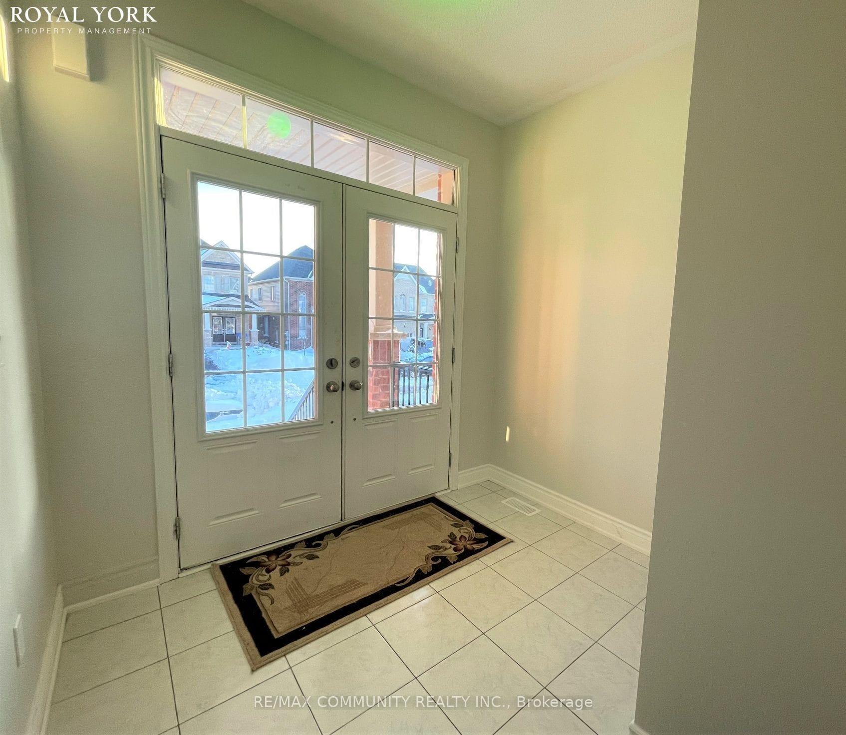 Photo 2 of 1236 Ronald Inche Drive, Oshawa, Taunton — HOMEH