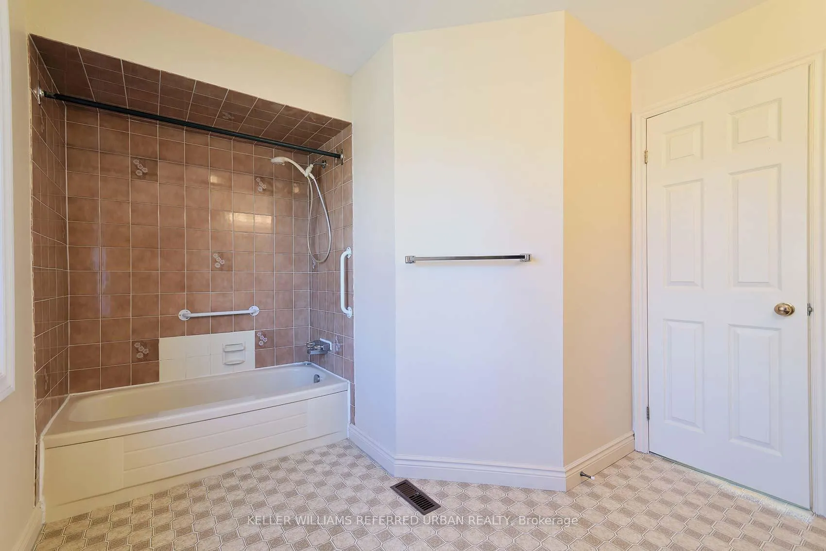 Photo 38 of 62 Devlin Place, Aurora, Aurora Highlands — HOMEH