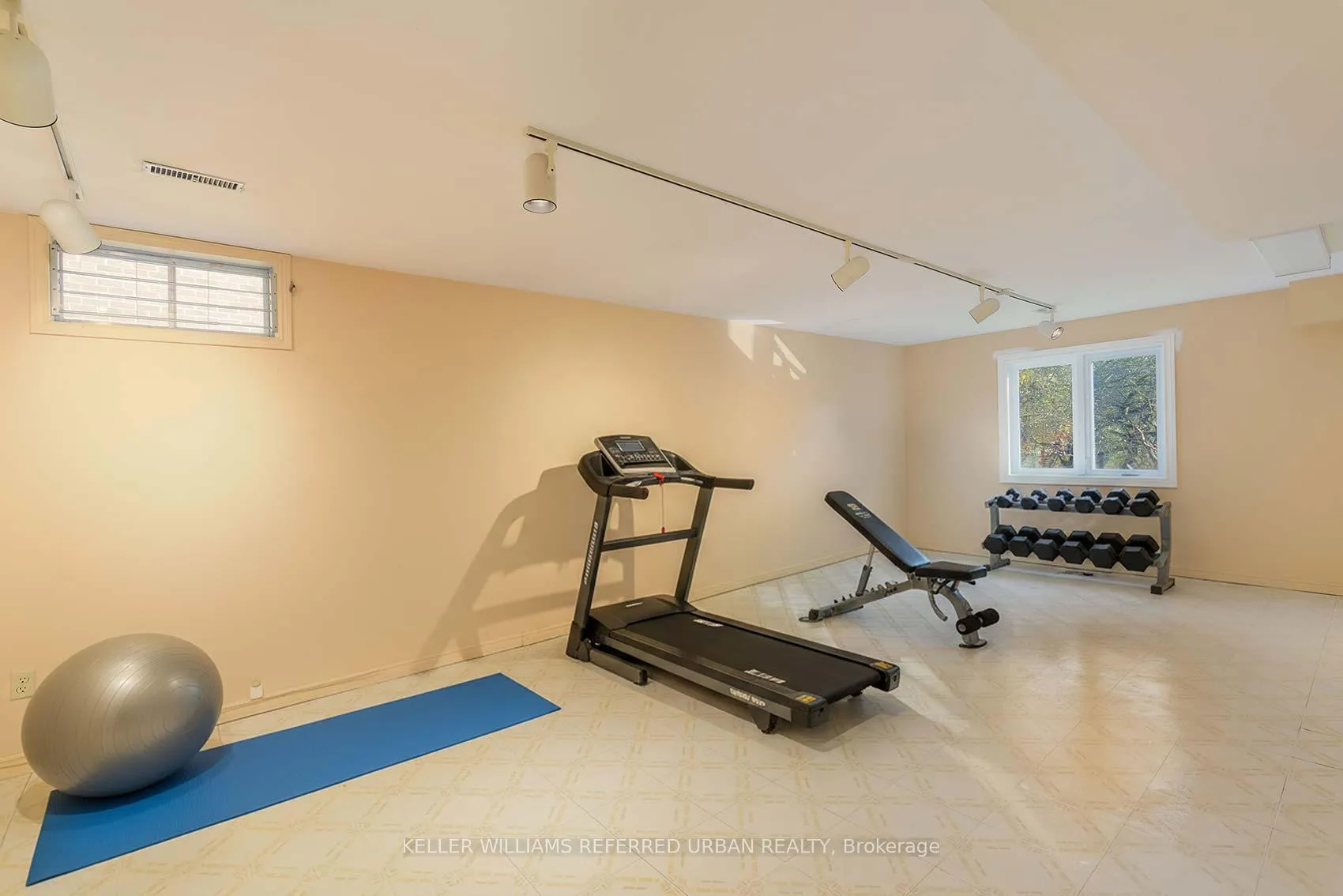 Photo 57 of 62 Devlin Place, Aurora, Aurora Highlands — HOMEH