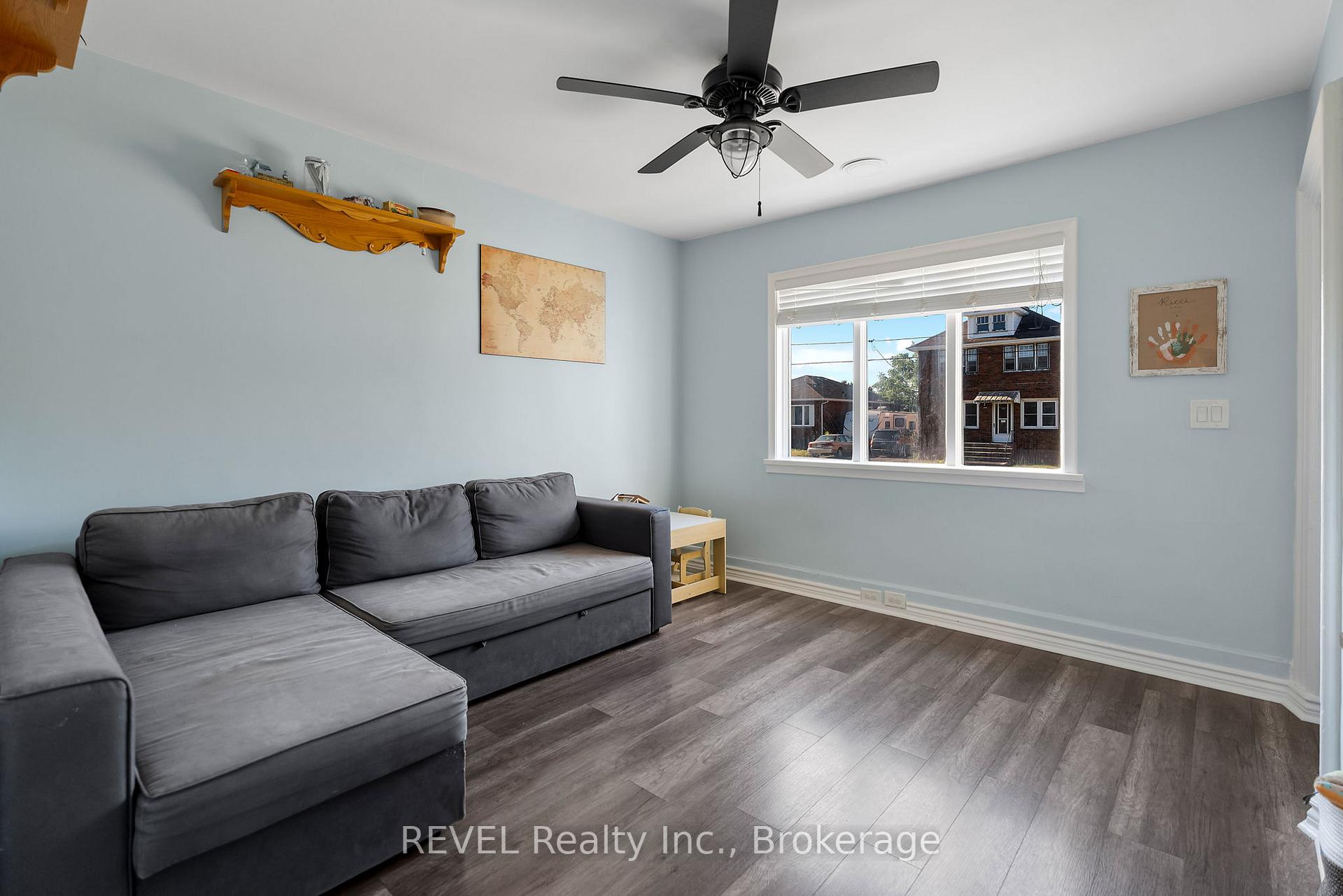 Photo 3 of 206 Bell Street, Port Colborne, Killaly East — HOMEH