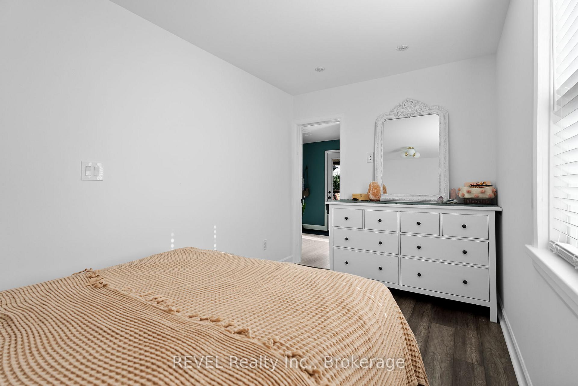 Photo 12 of 206 Bell Street, Port Colborne, Killaly East — HOMEH