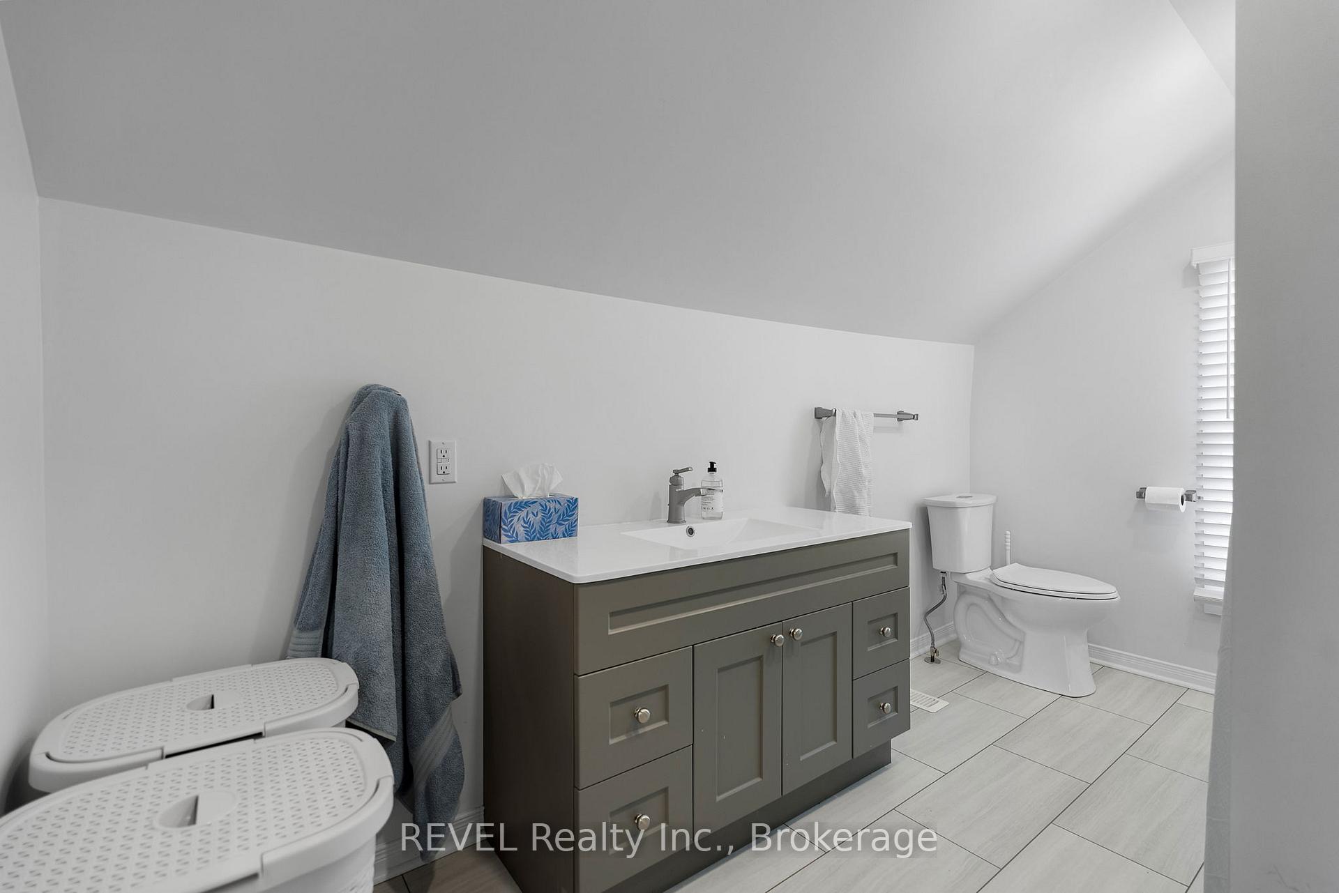 Photo 17 of 206 Bell Street, Port Colborne, Killaly East — HOMEH