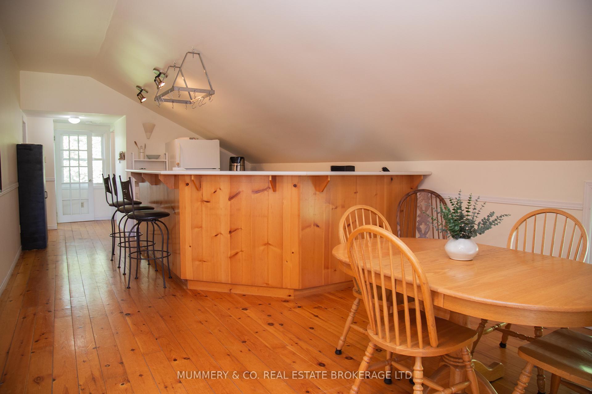 Photo 37 of 4 Lochmore Avenue, Brant, Brantford Twp — HOMEH