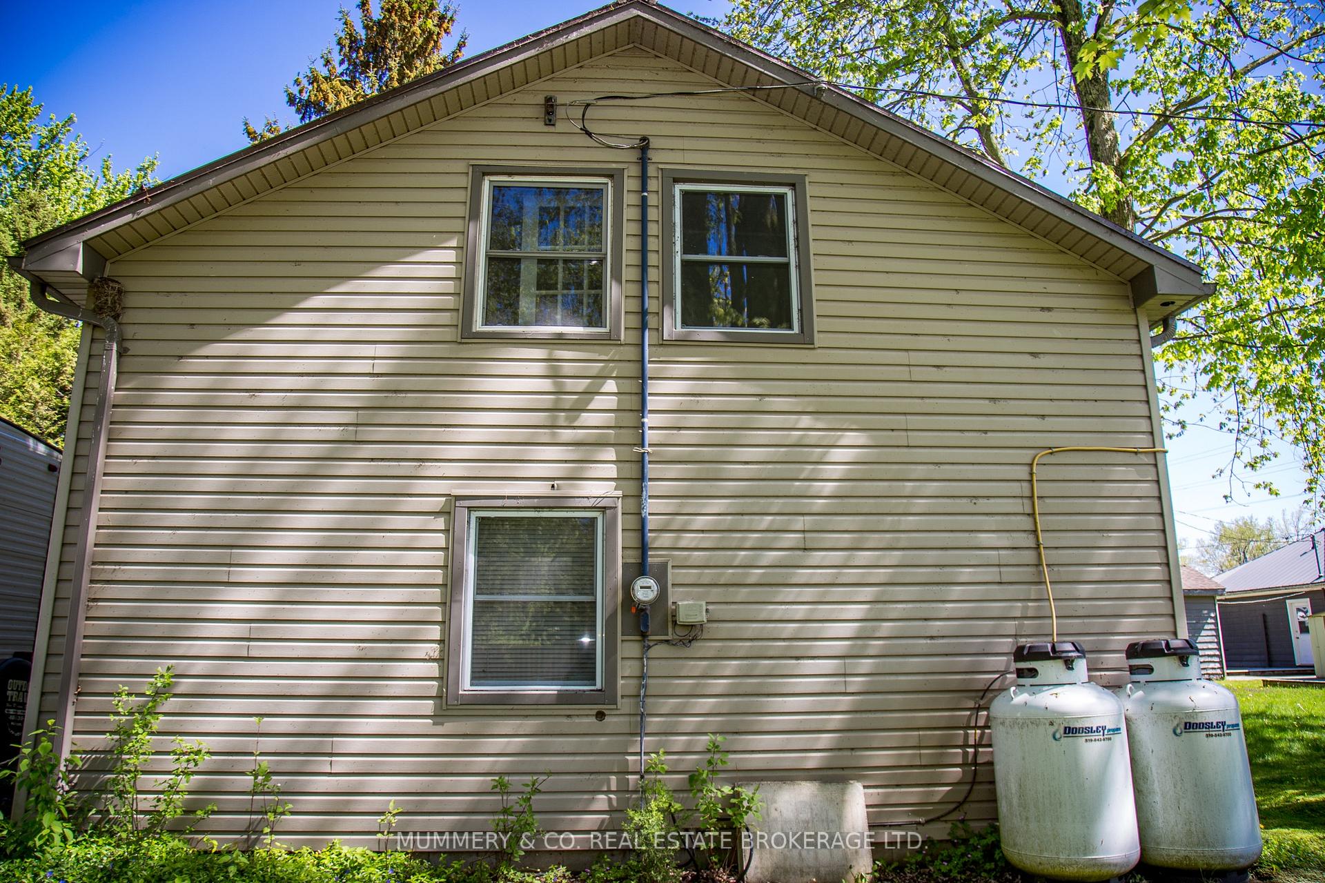 Photo 44 of 4 Lochmore Avenue, Brant, Brantford Twp — HOMEH