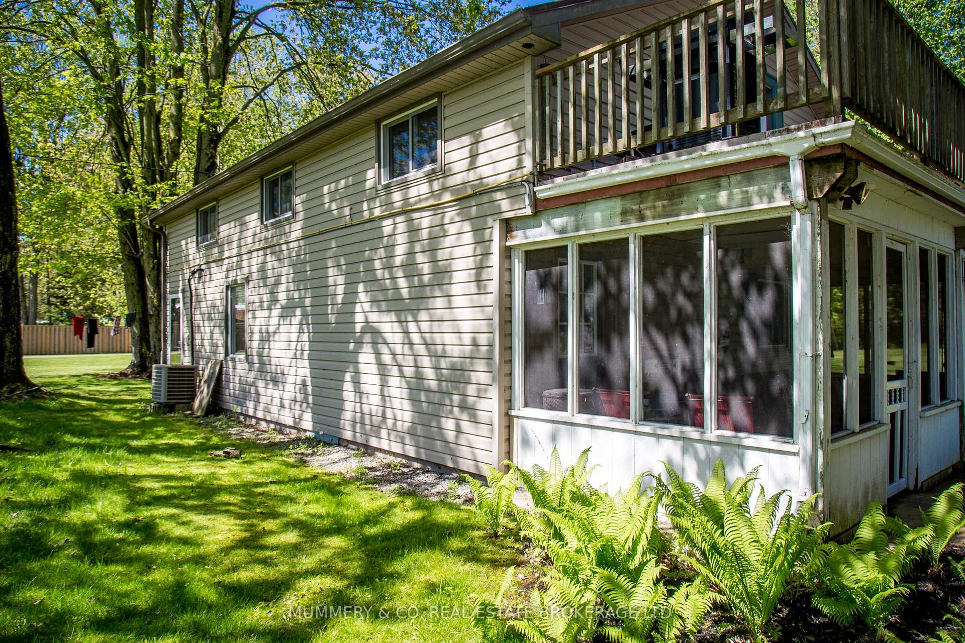 Photo 45 of 4 Lochmore Avenue, Brant, Brantford Twp — HOMEH