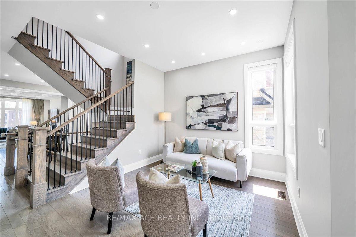 Photo 5 of 3033 Hollyberry Trail, Pickering, Rural Pickering — HOMEH
