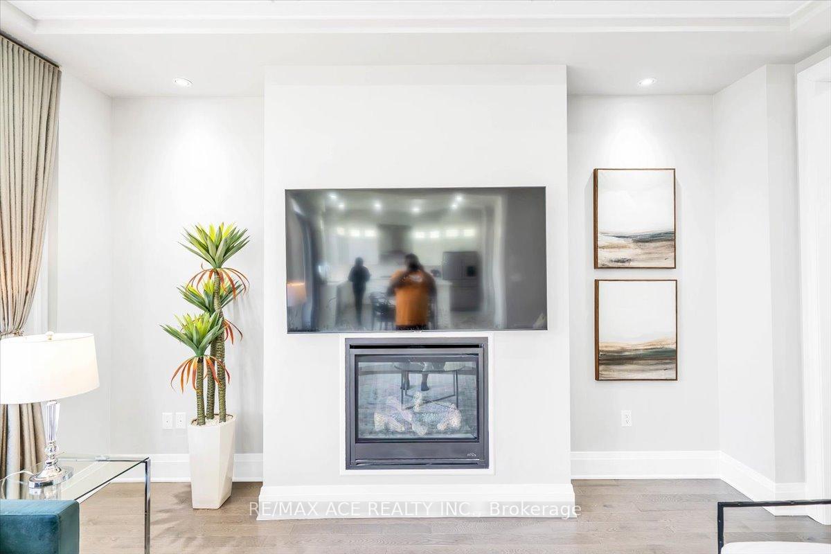 Photo 9 of 3033 Hollyberry Trail, Pickering, Rural Pickering — HOMEH