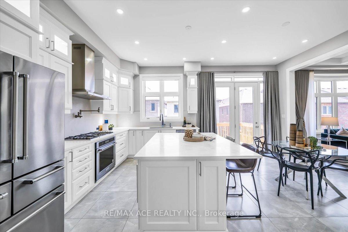 Photo 18 of 3033 Hollyberry Trail, Pickering, Rural Pickering — HOMEH