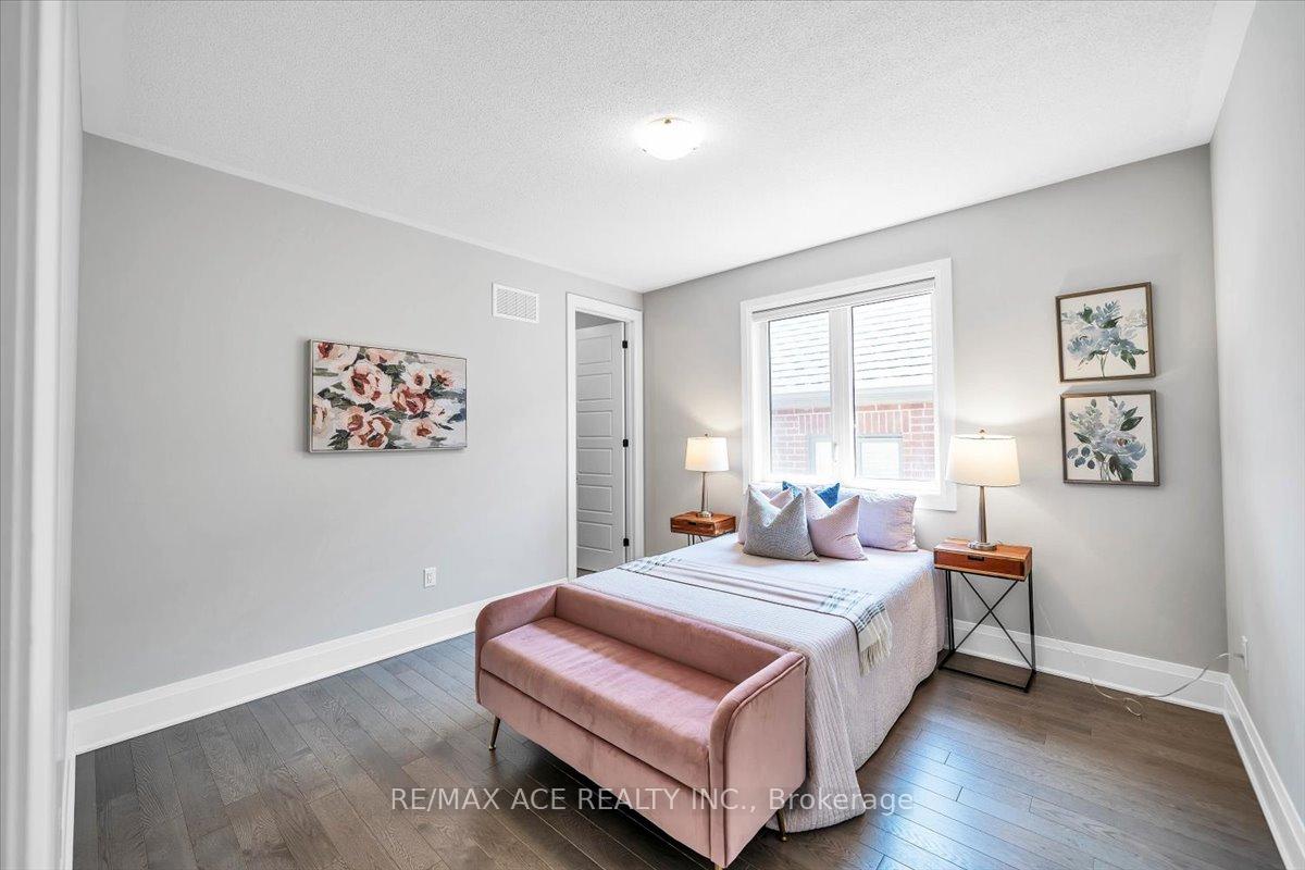 Photo 32 of 3033 Hollyberry Trail, Pickering, Rural Pickering — HOMEH