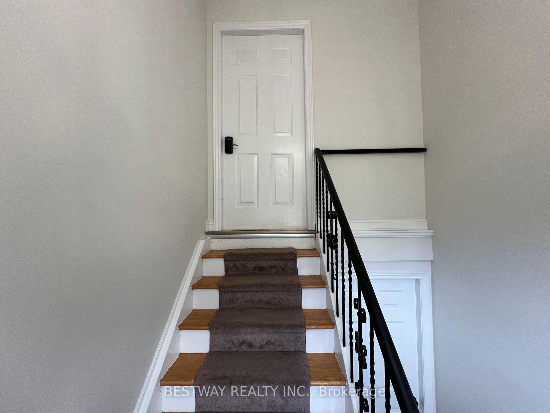 Photo 2 of 1870 Spruce Hill Road, Pickering, Dunbarton — HOMEH