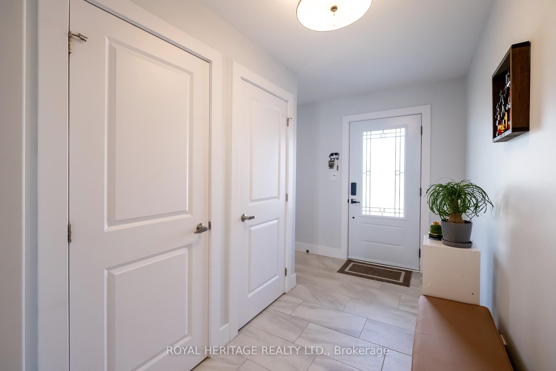 Photo 5 of 23 Farrington Crescent, Prince Edward County, Picton Ward — HOMEH