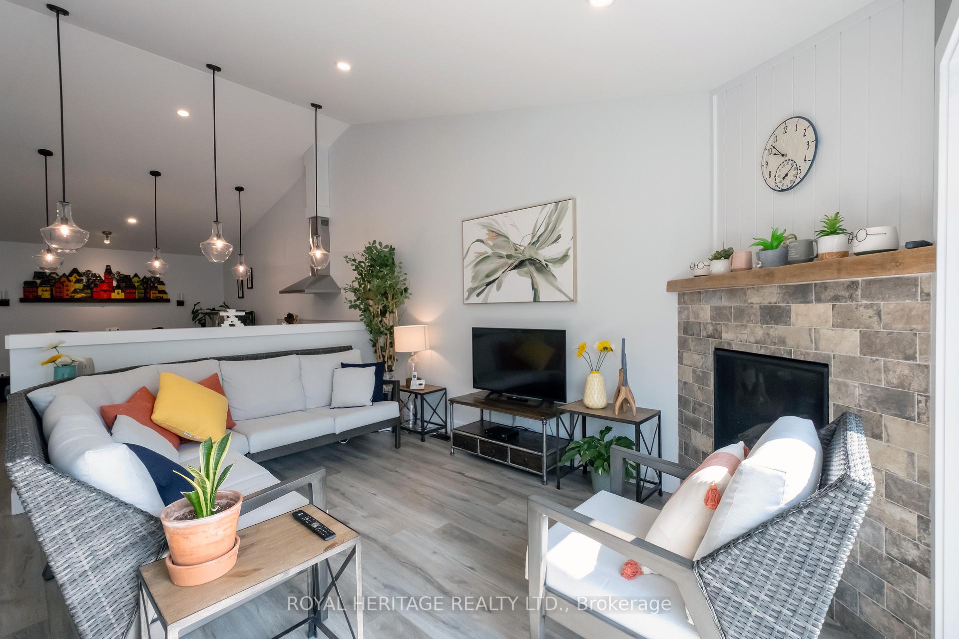 Photo 13 of 23 Farrington Crescent, Prince Edward County, Picton Ward — HOMEH
