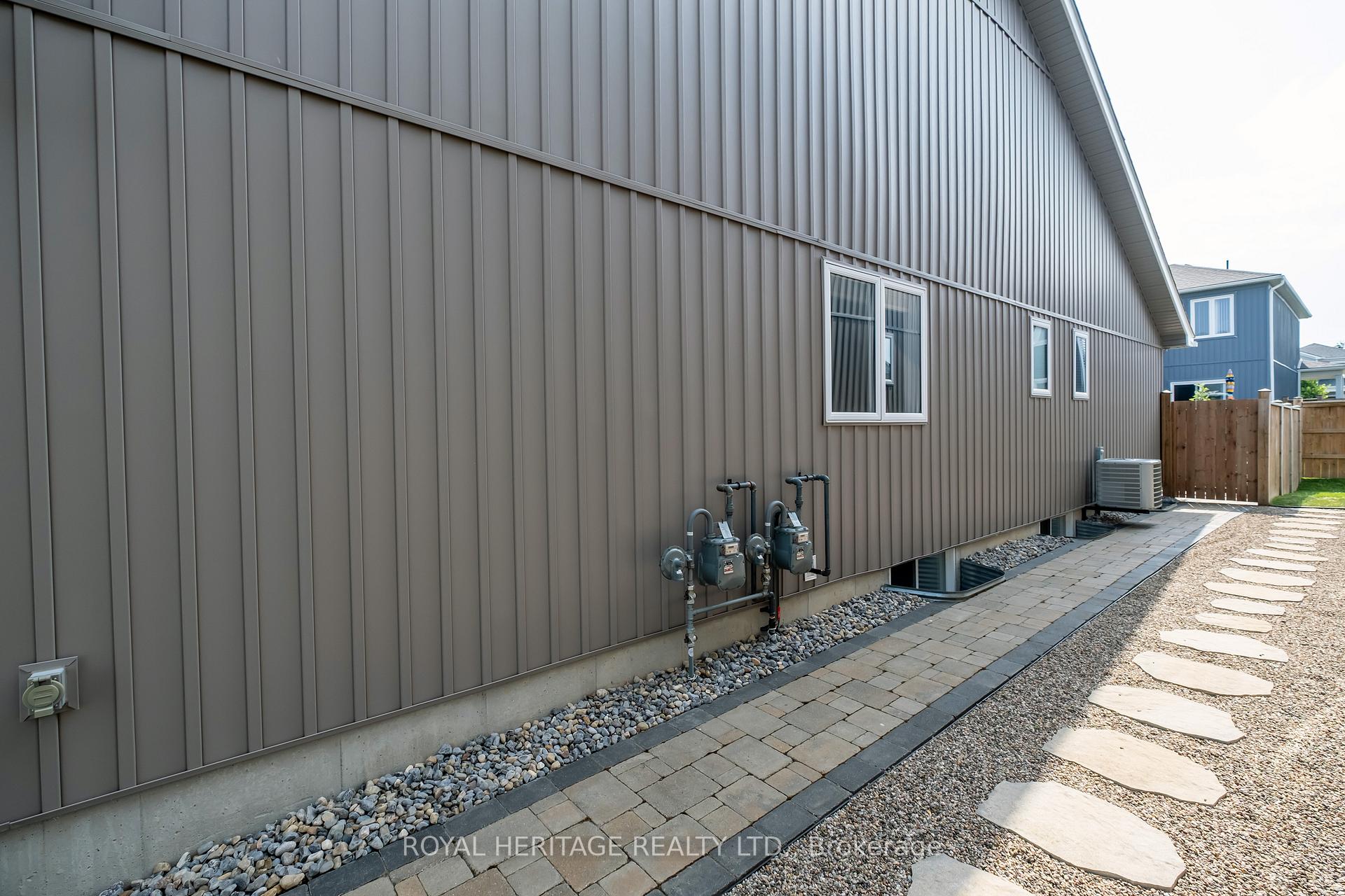 Photo 24 of 23 Farrington Crescent, Prince Edward County, Picton Ward — HOMEH