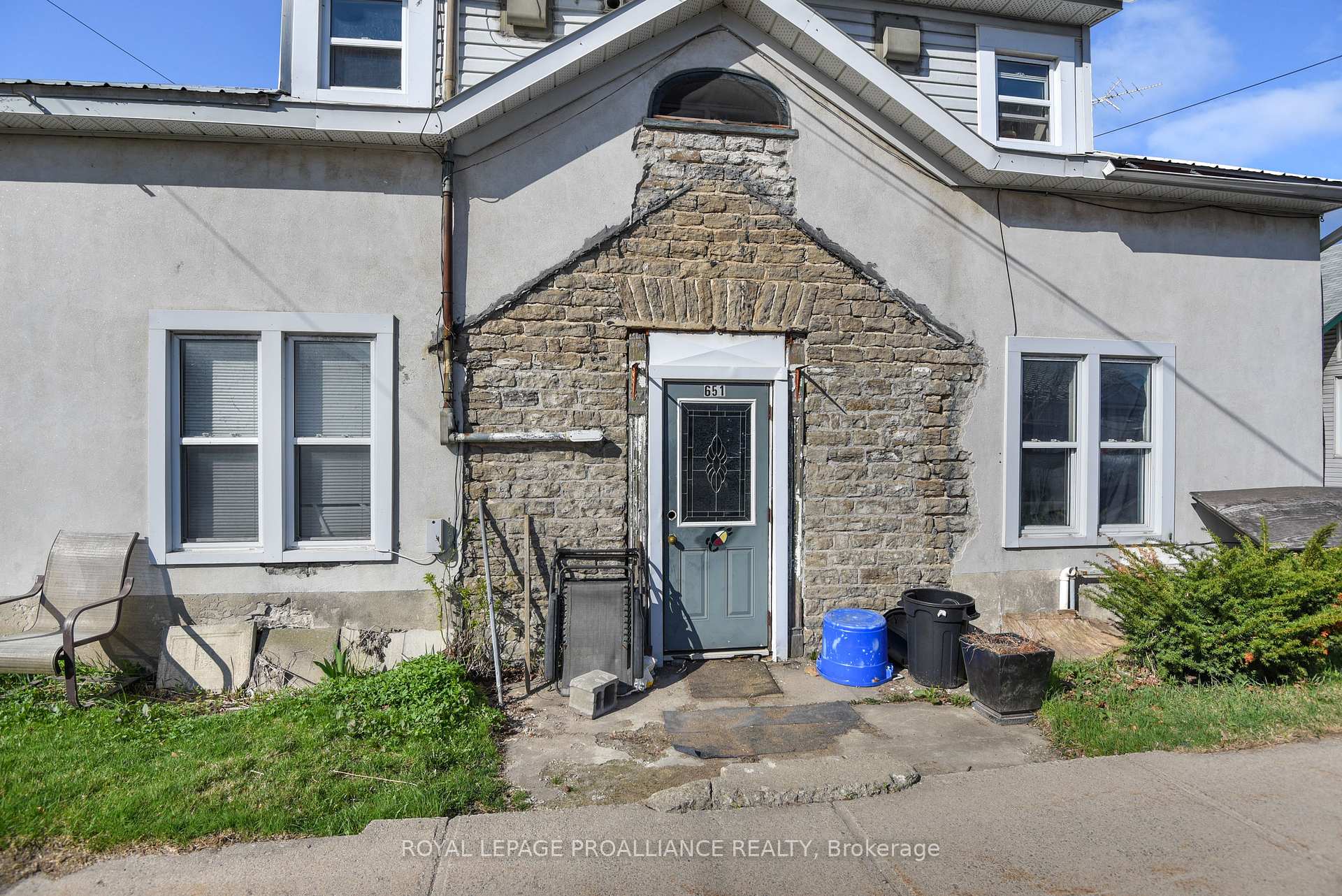 Photo 2 of 651 Edward Street, Prescott — HOMEH