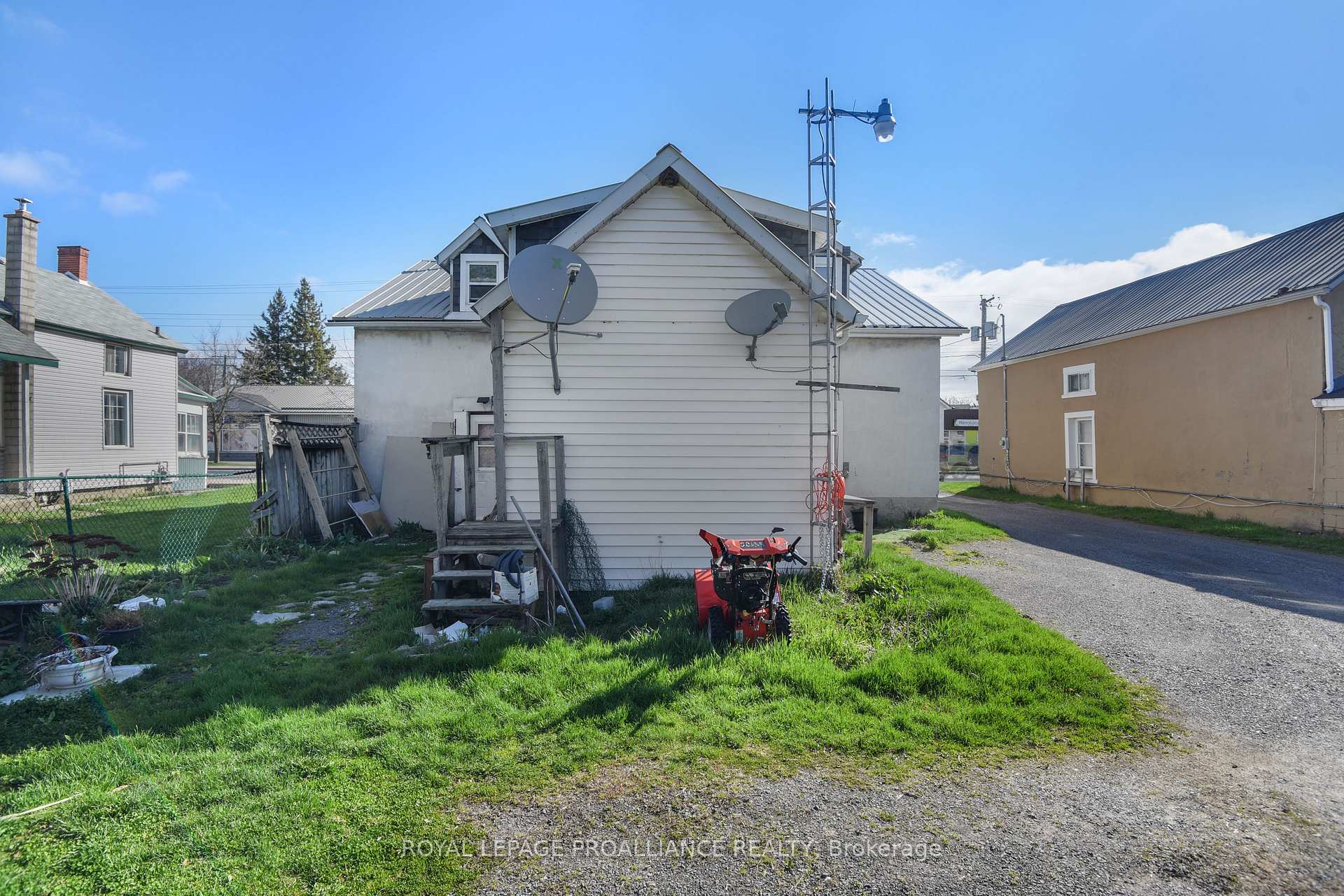 Photo 5 of 651 Edward Street, Prescott — HOMEH