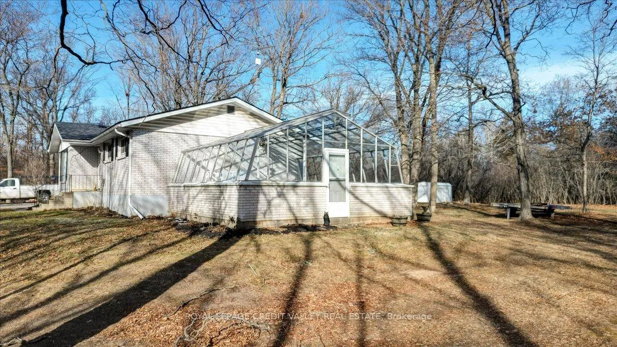 Photo 3 of 170 Crofton Road N, Prince Edward County, Sophiasburg Ward — HOMEH