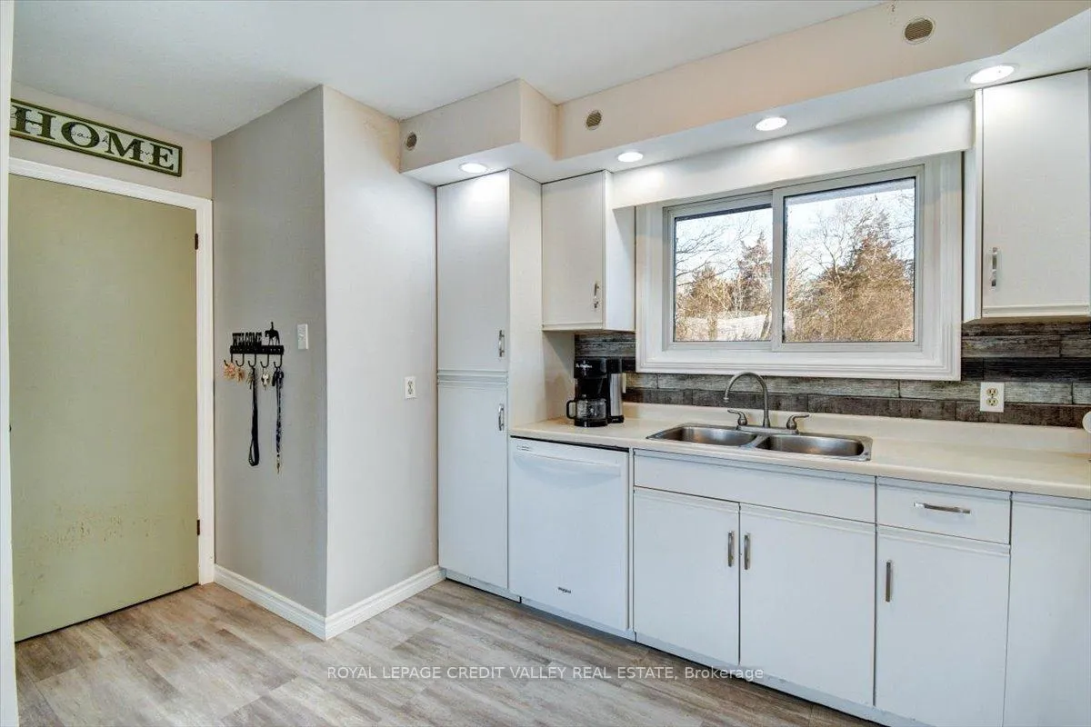 Photo 15 of 170 Crofton Road N, Prince Edward County, Sophiasburg Ward — HOMEH