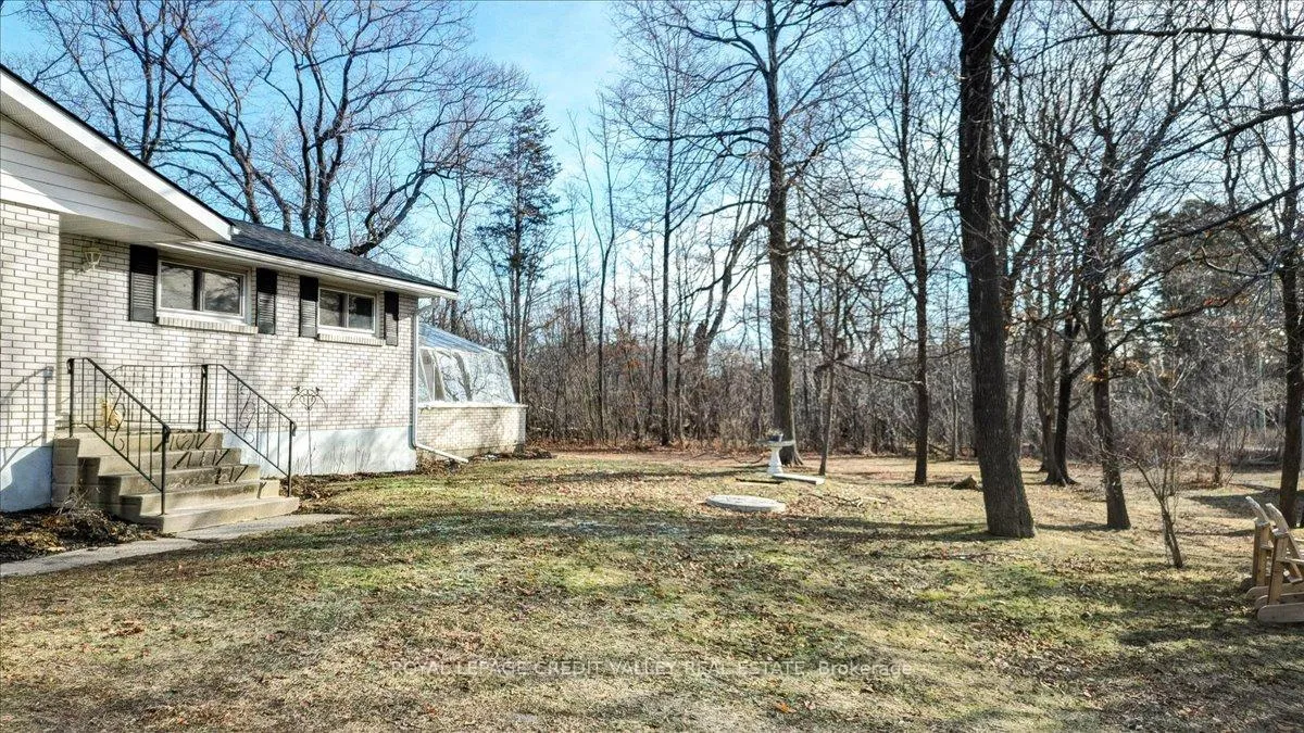 Photo 30 of 170 Crofton Road N, Prince Edward County, Sophiasburg Ward — HOMEH