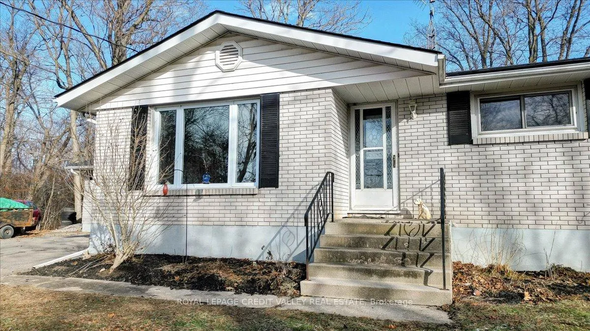 Photo 34 of 170 Crofton Road N, Prince Edward County, Sophiasburg Ward — HOMEH