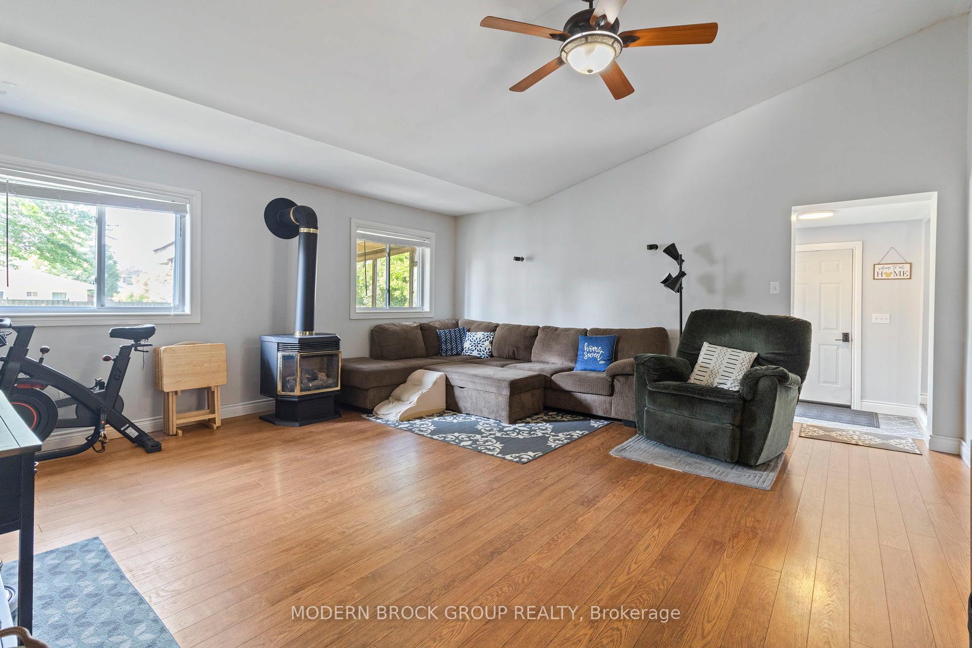 Photo 7 of 462 Park Street E, Prescott — HOMEH