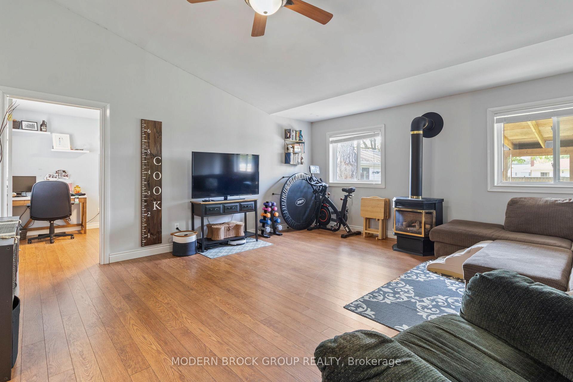 Photo 23 of 462 Park Street E, Prescott — HOMEH