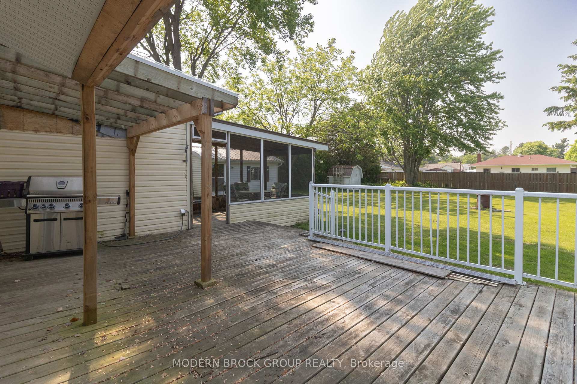 Photo 33 of 462 Park Street E, Prescott — HOMEH