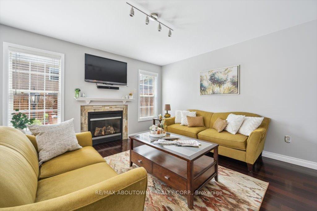 Photo 14 of 1620 Gowling Terrace, Milton, Clarke — HOMEH