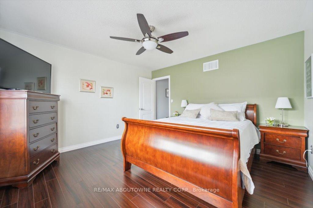 Photo 20 of 1620 Gowling Terrace, Milton, Clarke — HOMEH