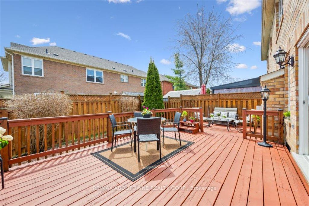 Photo 32 of 1620 Gowling Terrace, Milton, Clarke — HOMEH