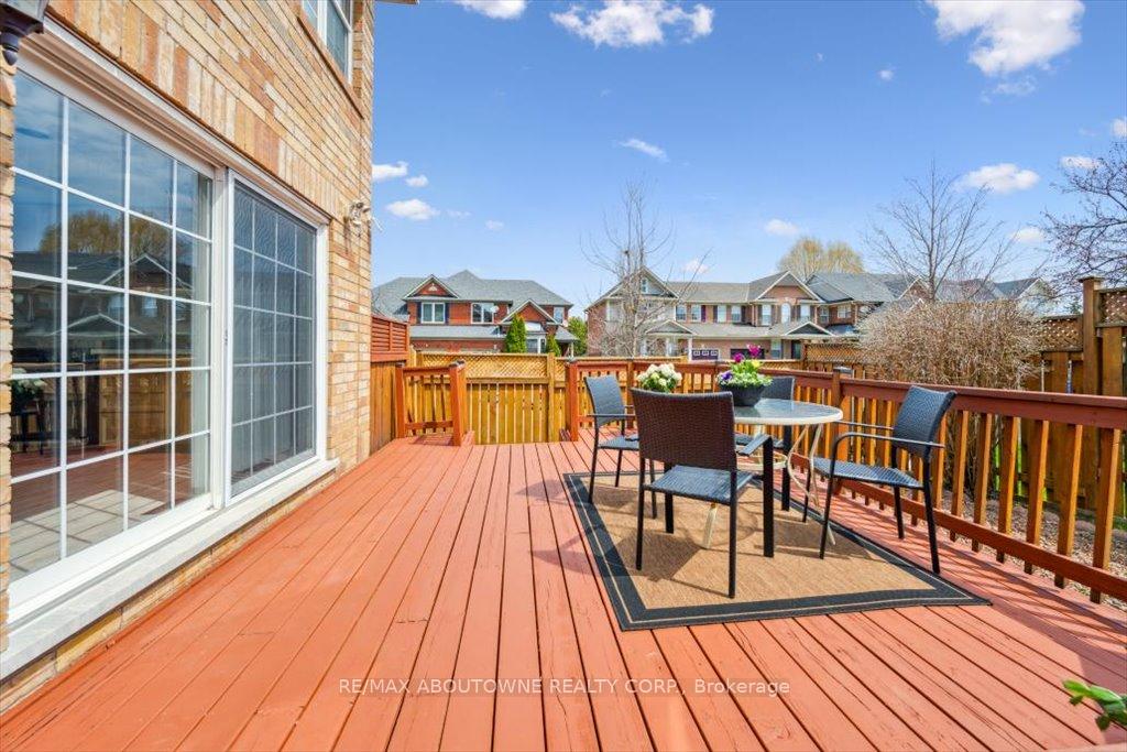 Photo 33 of 1620 Gowling Terrace, Milton, Clarke — HOMEH
