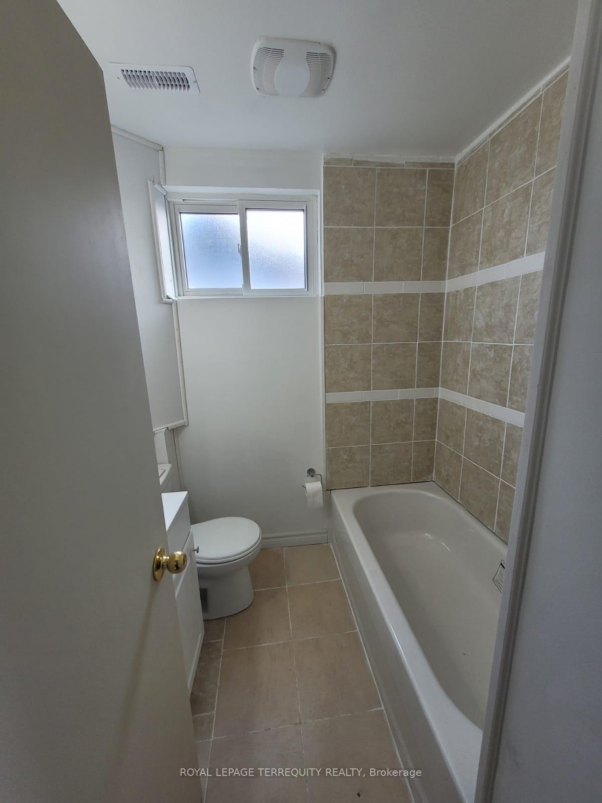 Photo 3 of Unit C, 555 Ritson Road, Oshawa, Central — HOMEH