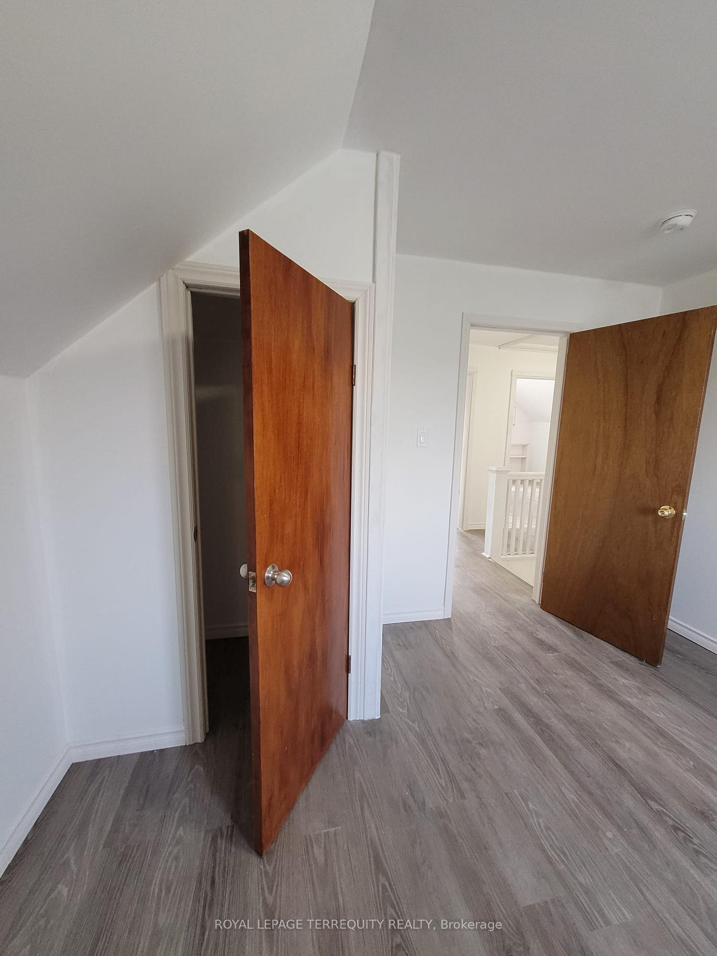 Photo 5 of Unit C, 555 Ritson Road, Oshawa, Central — HOMEH