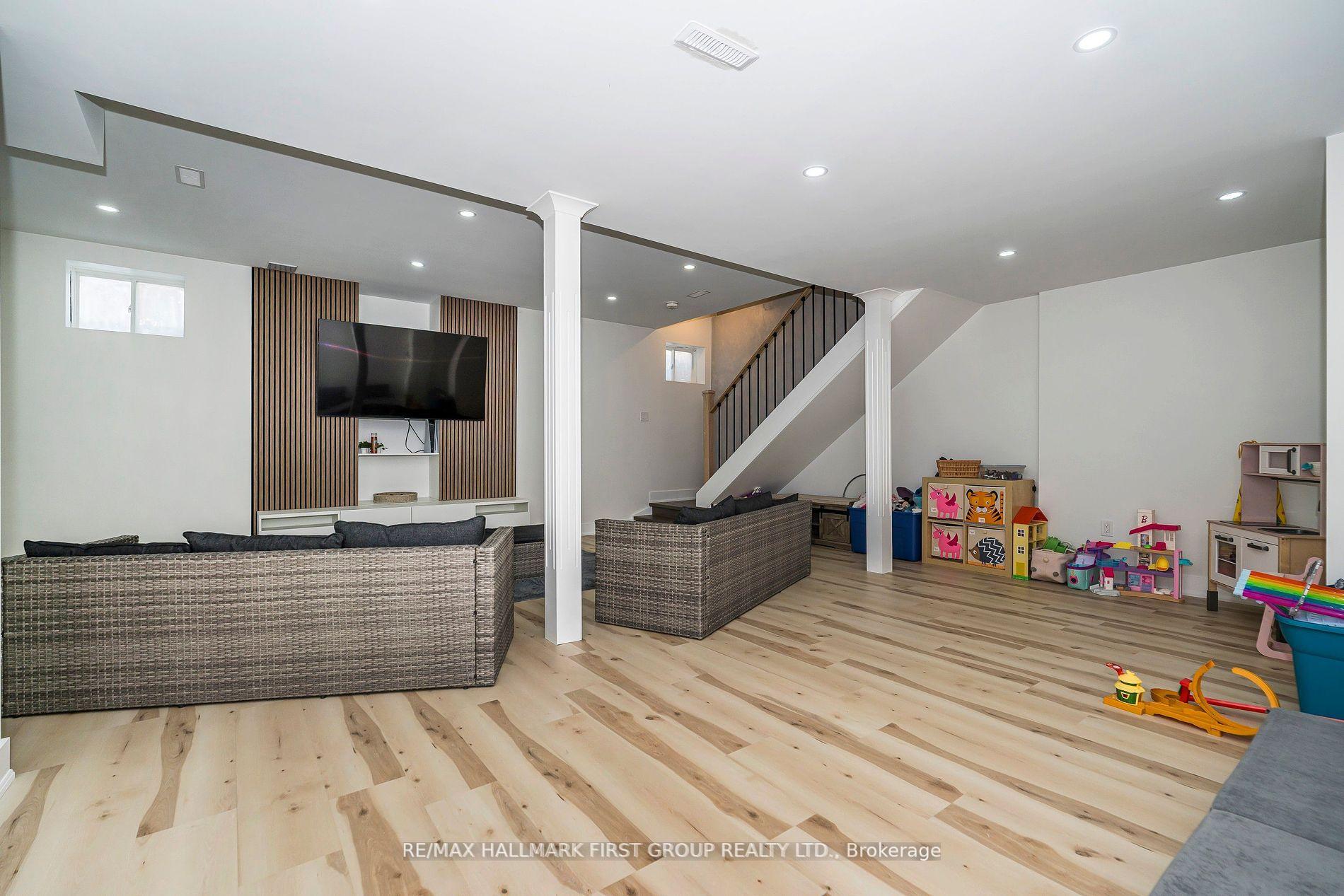Photo 40 of 1492 Hawktail Path, Pickering, Rural Pickering — HOMEH