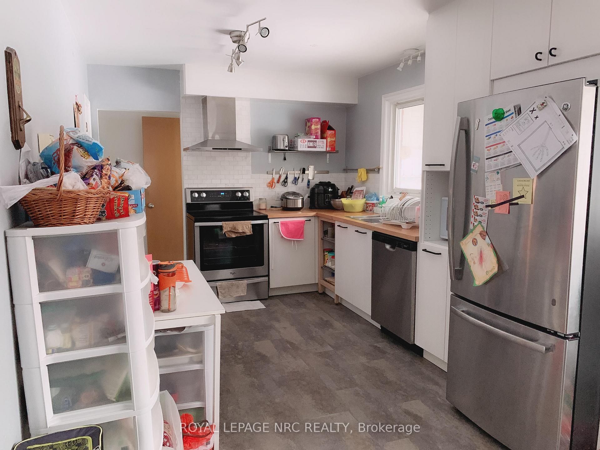 Photo 5 of 4143 Longhurst Avenue, Niagara Falls, Morrison — HOMEH