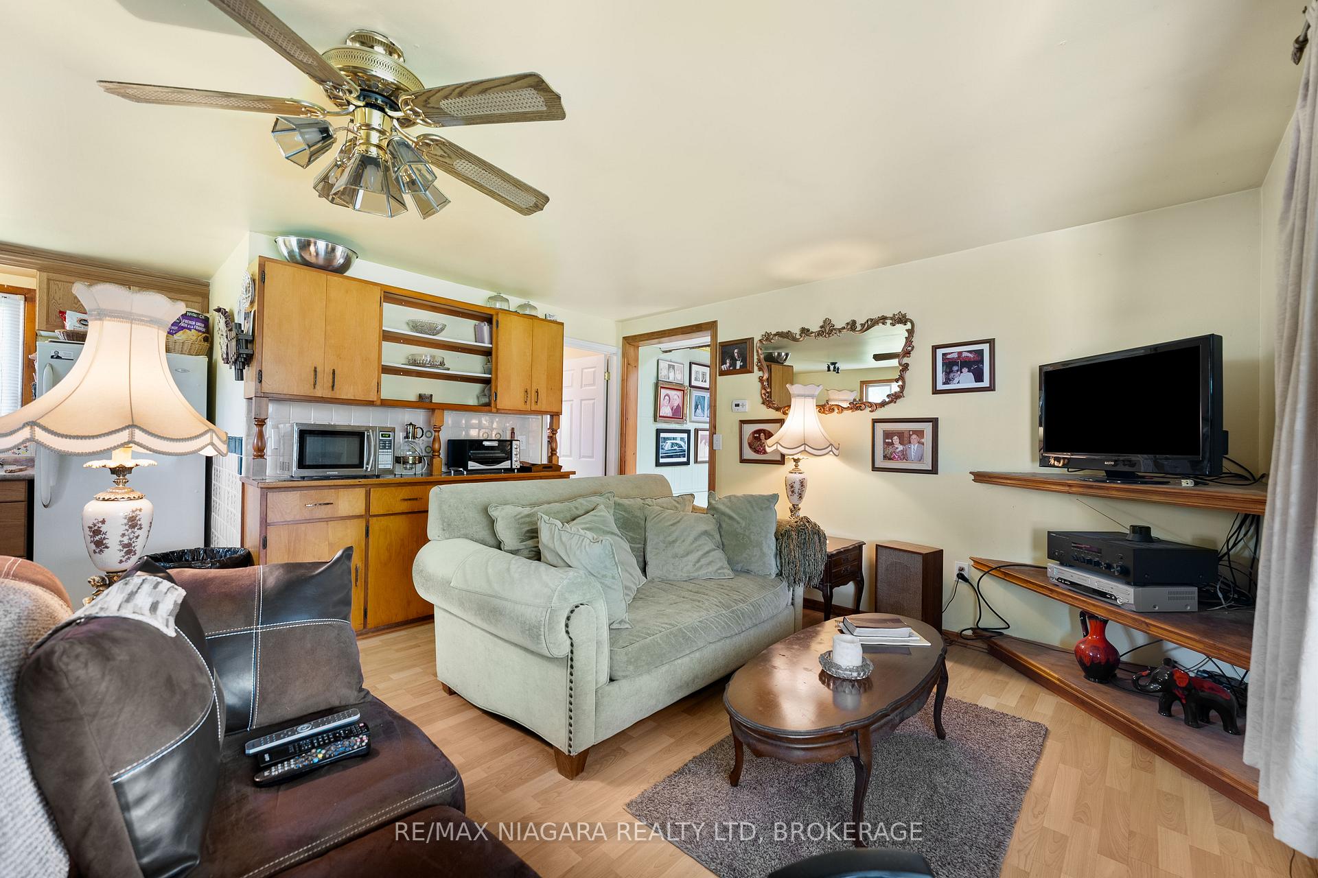 Photo 11 of 527 Pinecrest Road, Port Colborne, Sherkston — HOMEH