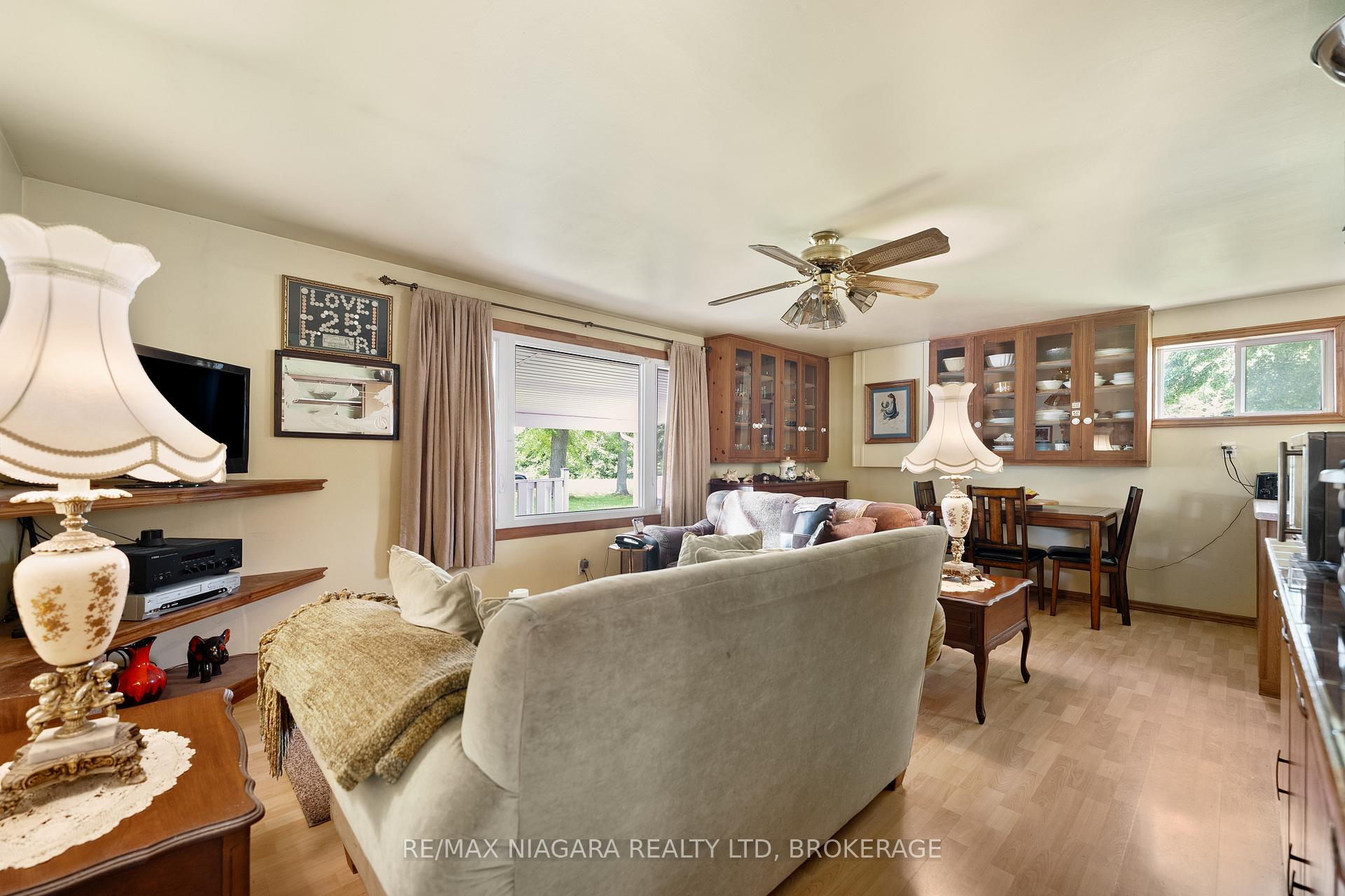 Photo 13 of 527 Pinecrest Road, Port Colborne, Sherkston — HOMEH