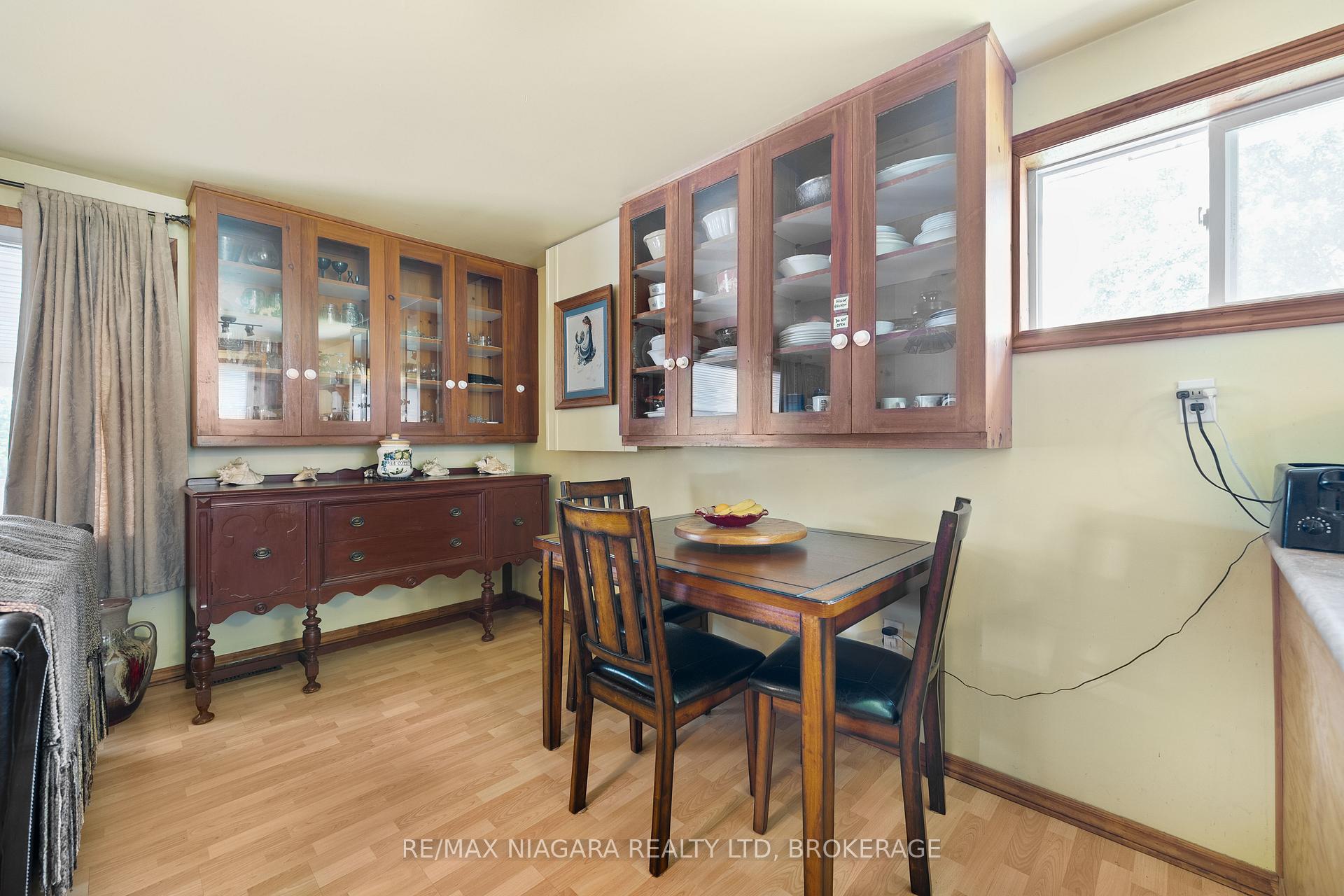 Photo 16 of 527 Pinecrest Road, Port Colborne, Sherkston — HOMEH