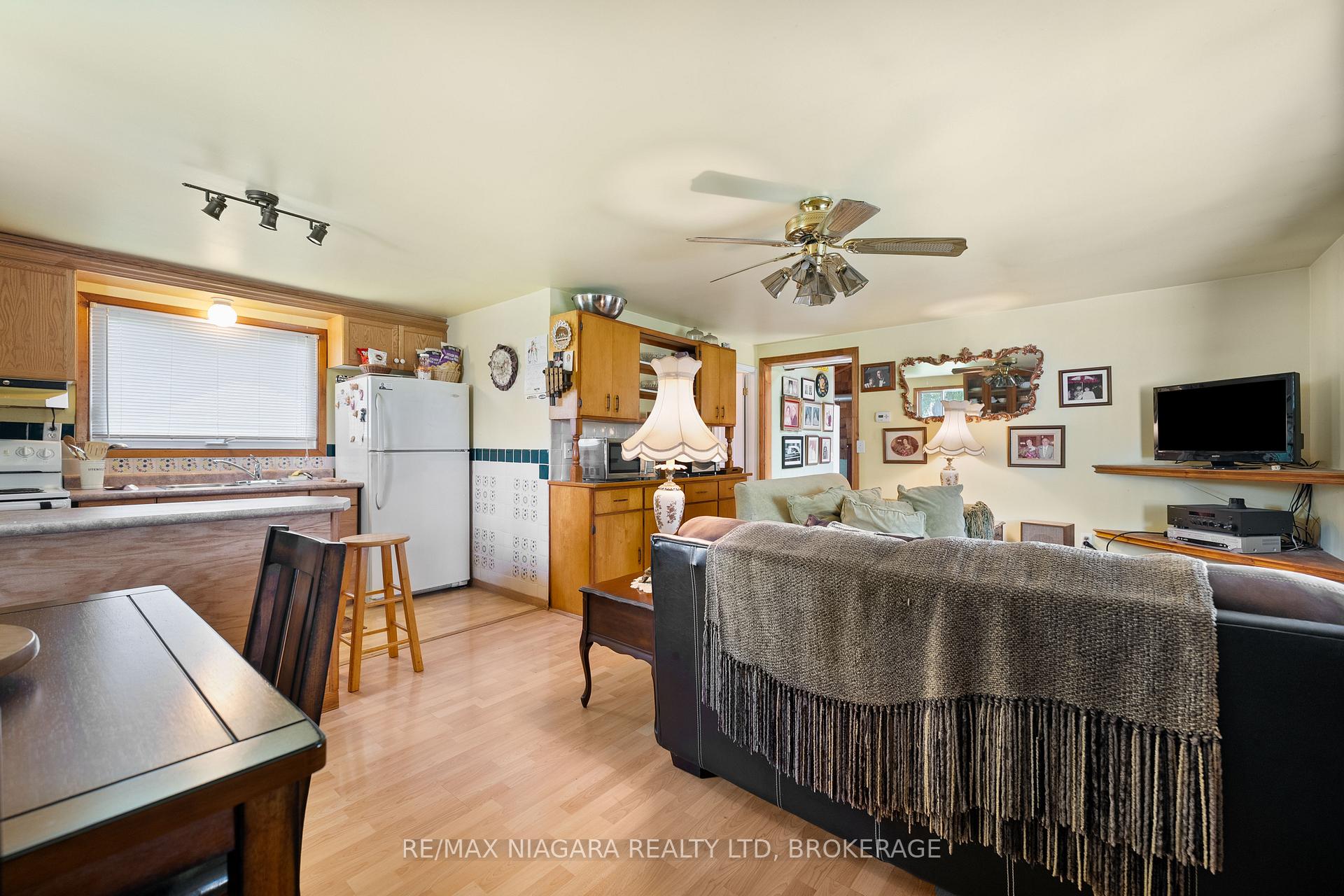 Photo 17 of 527 Pinecrest Road, Port Colborne, Sherkston — HOMEH