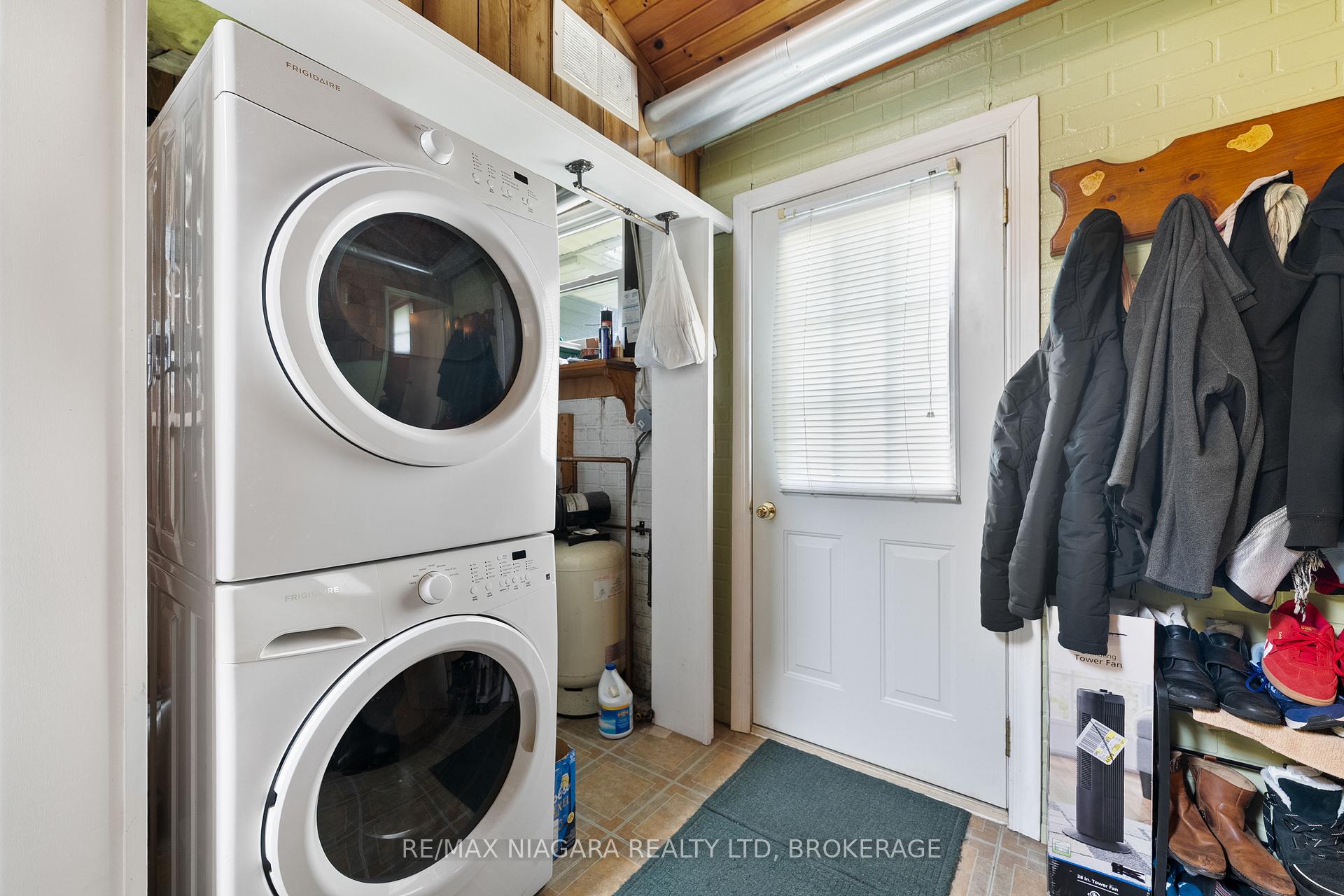 Photo 27 of 527 Pinecrest Road, Port Colborne, Sherkston — HOMEH