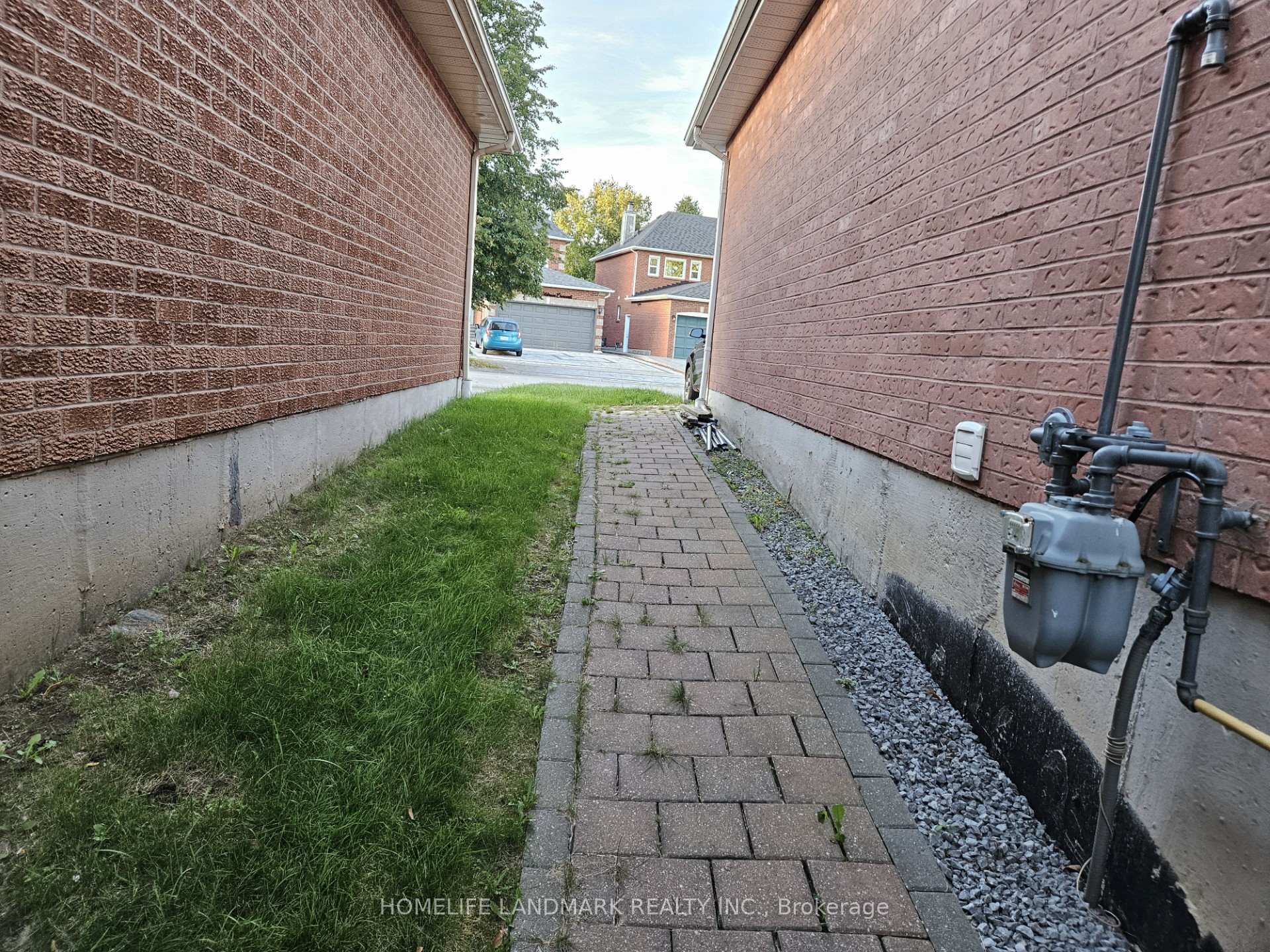 Photo 3 of Unit (Bsmt.), 1076 Wildrose Crescent, Pickering, Liverpool — HOMEH