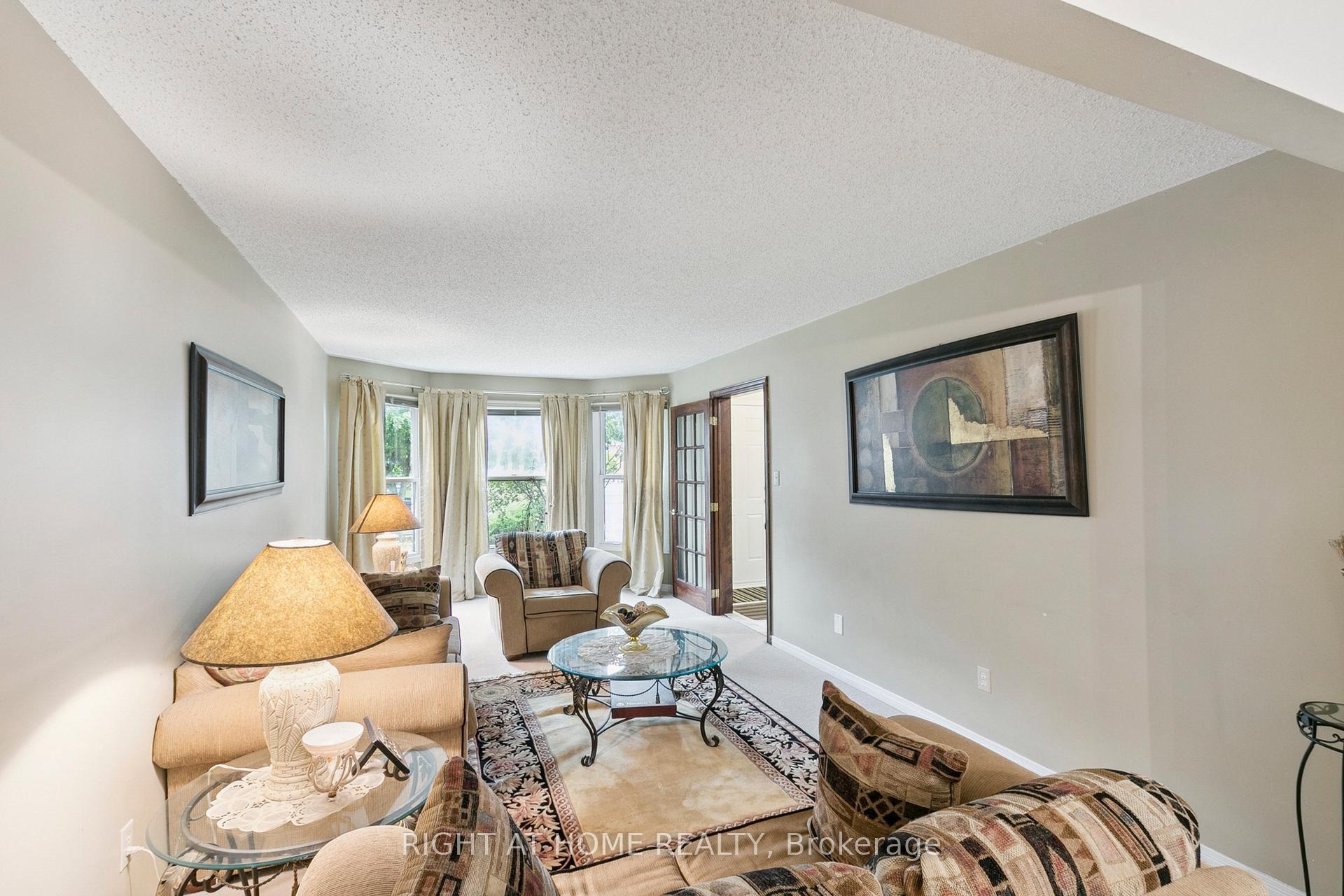 Photo 7 of 232 Hoover Drive, Pickering, Rougemount — HOMEH